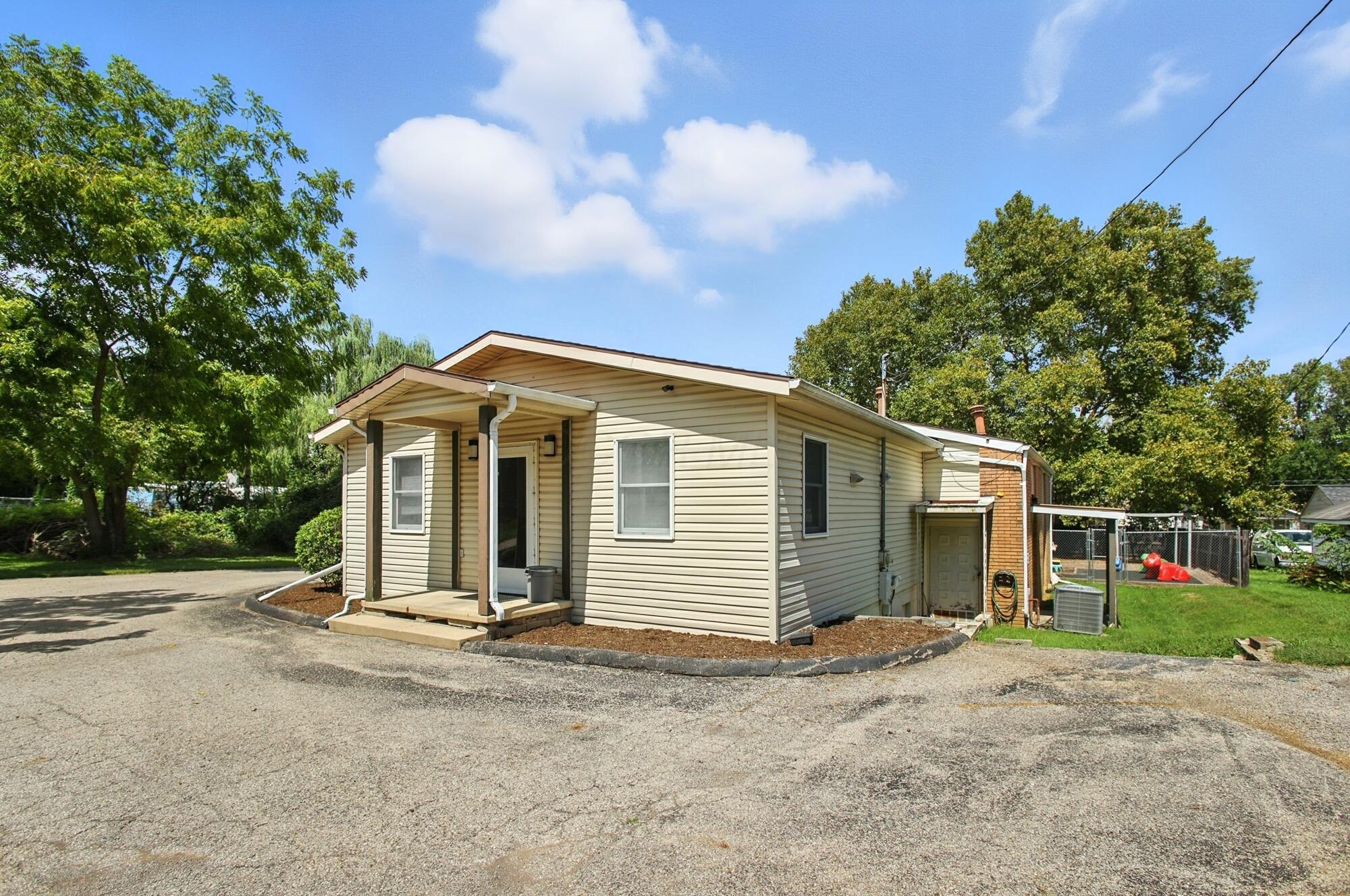 2105 Kenton Street Property Photo 55