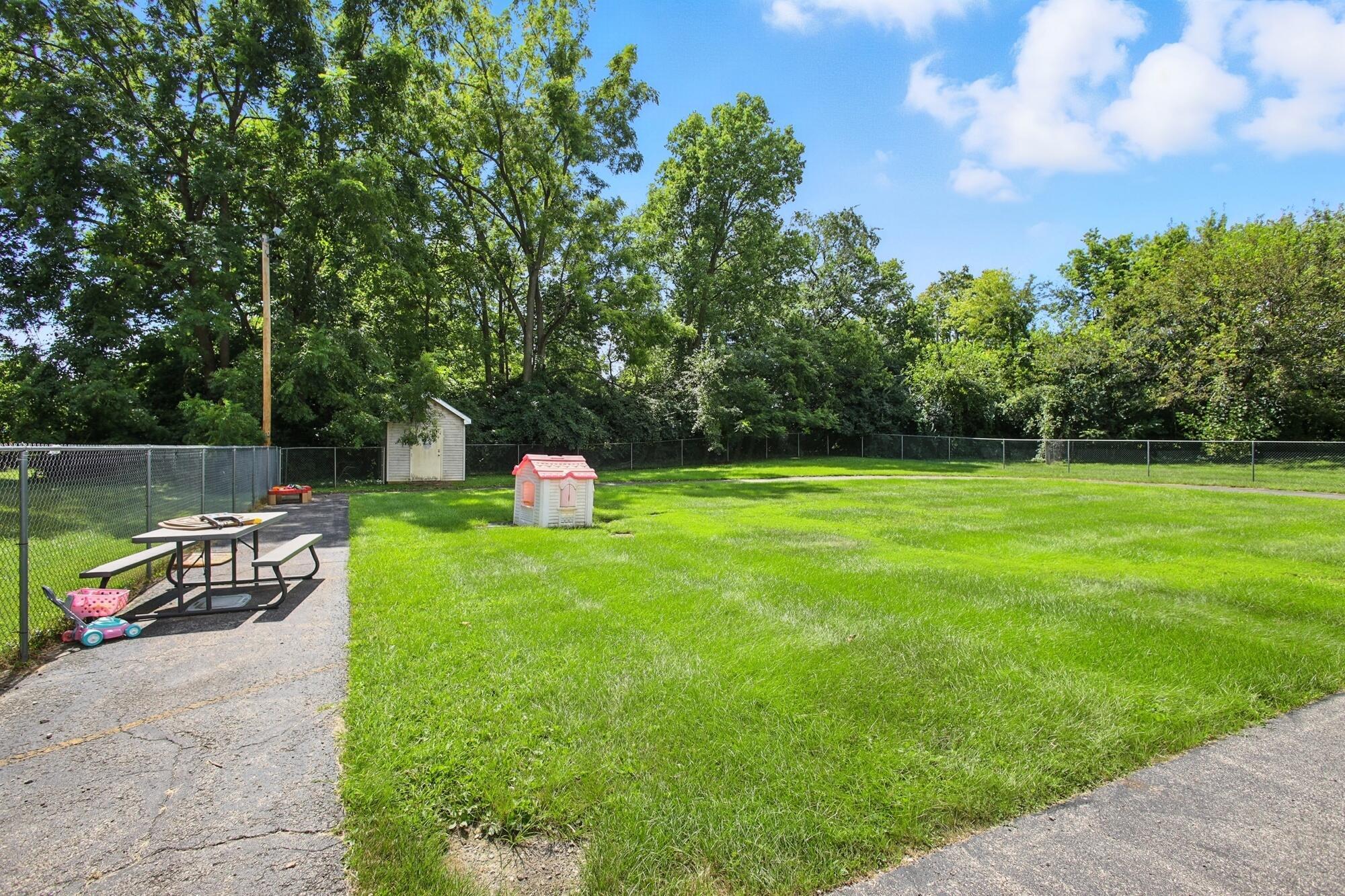 2105 Kenton Street Property Photo 62