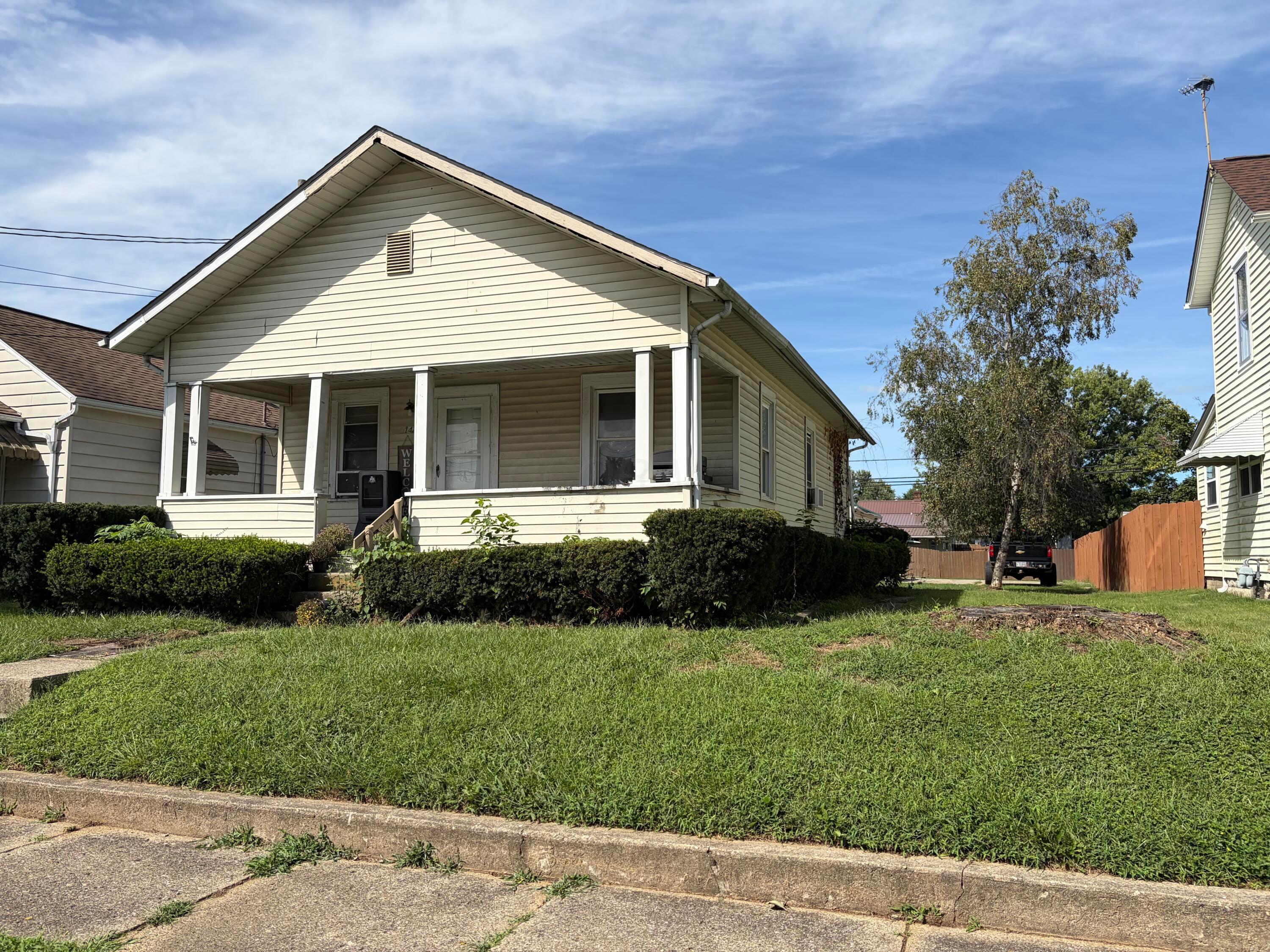 1429 W Fair Avenue Property Photo 2