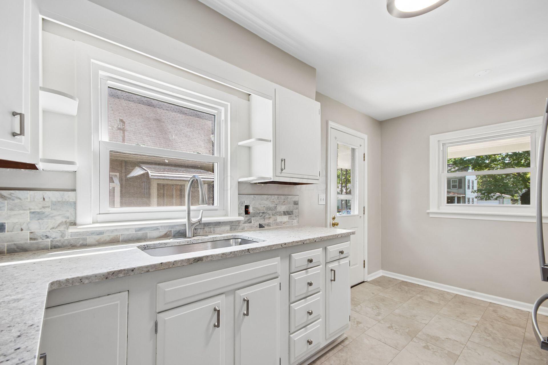 226 E Beechwold Boulevard Property Photo 12