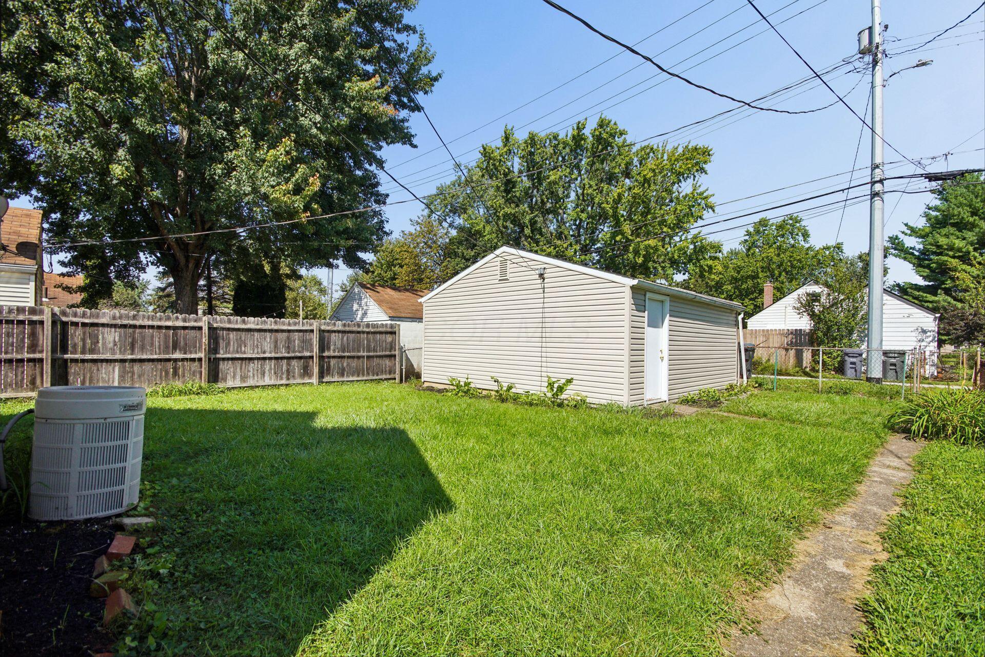 226 E Beechwold Boulevard Property Photo 35