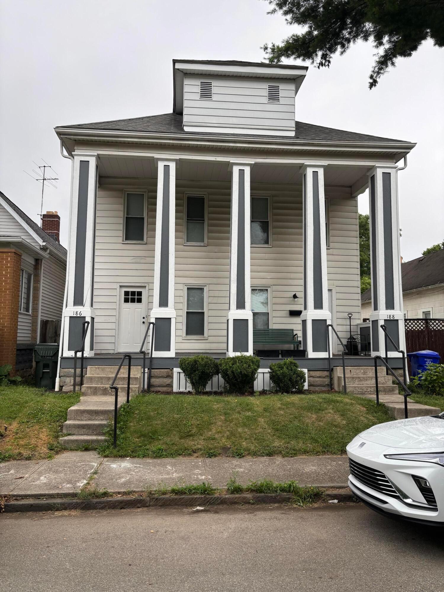 188 W Park Avenue, 186 Property Photo 1