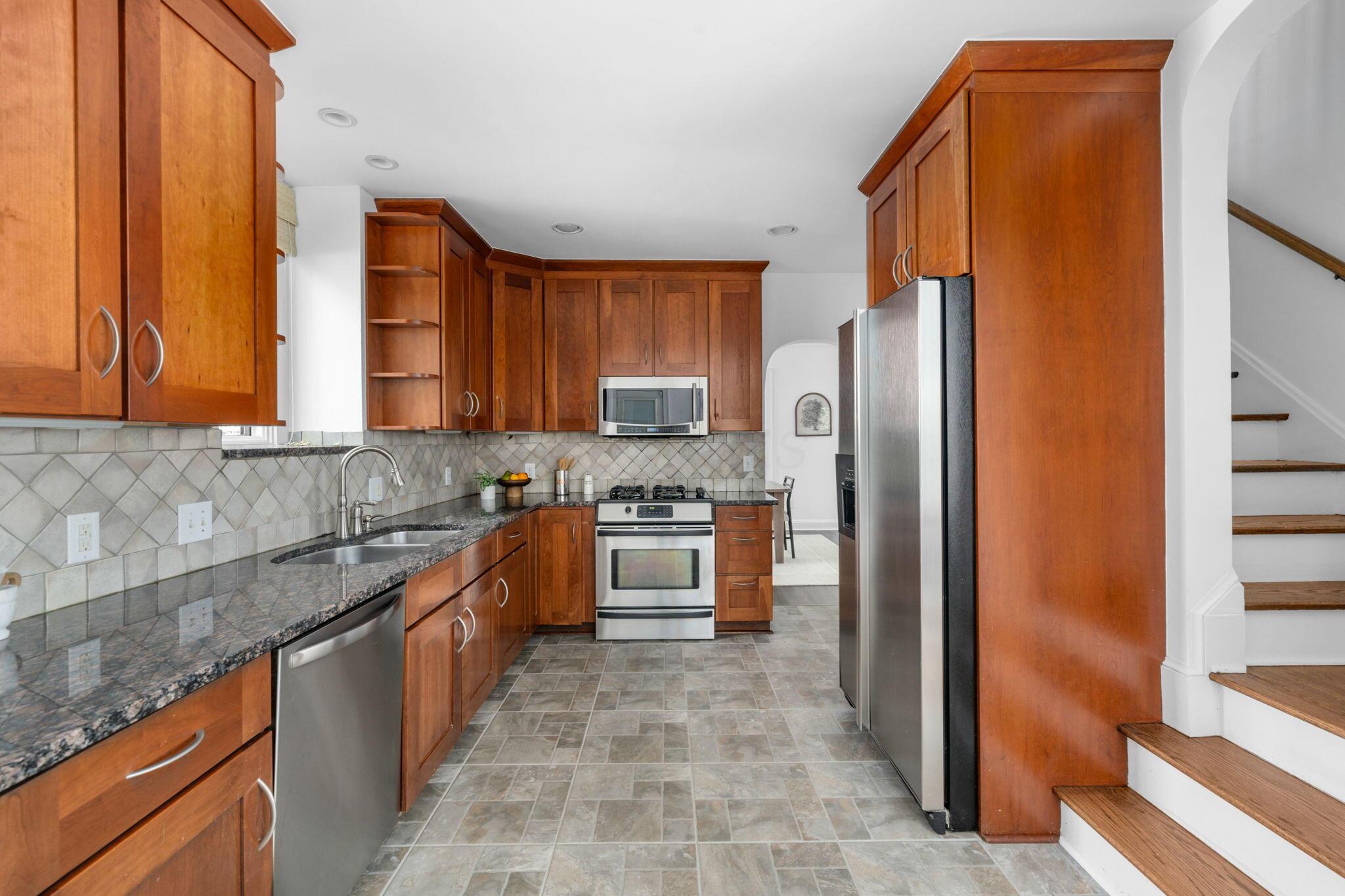 179 N Cassingham Road Property Photo 23