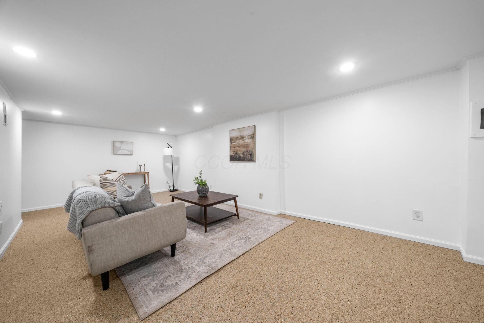179 N Cassingham Road Property Photo 36