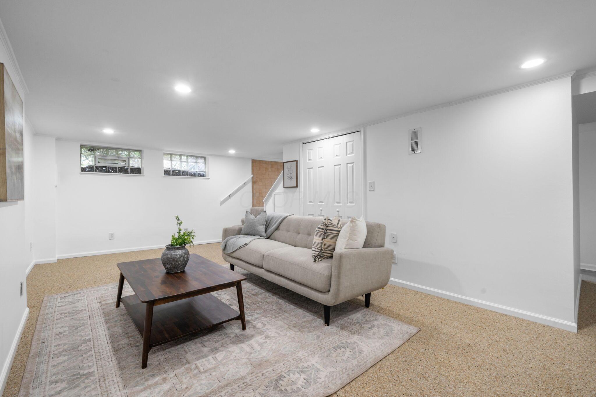 179 N Cassingham Road Property Photo 38