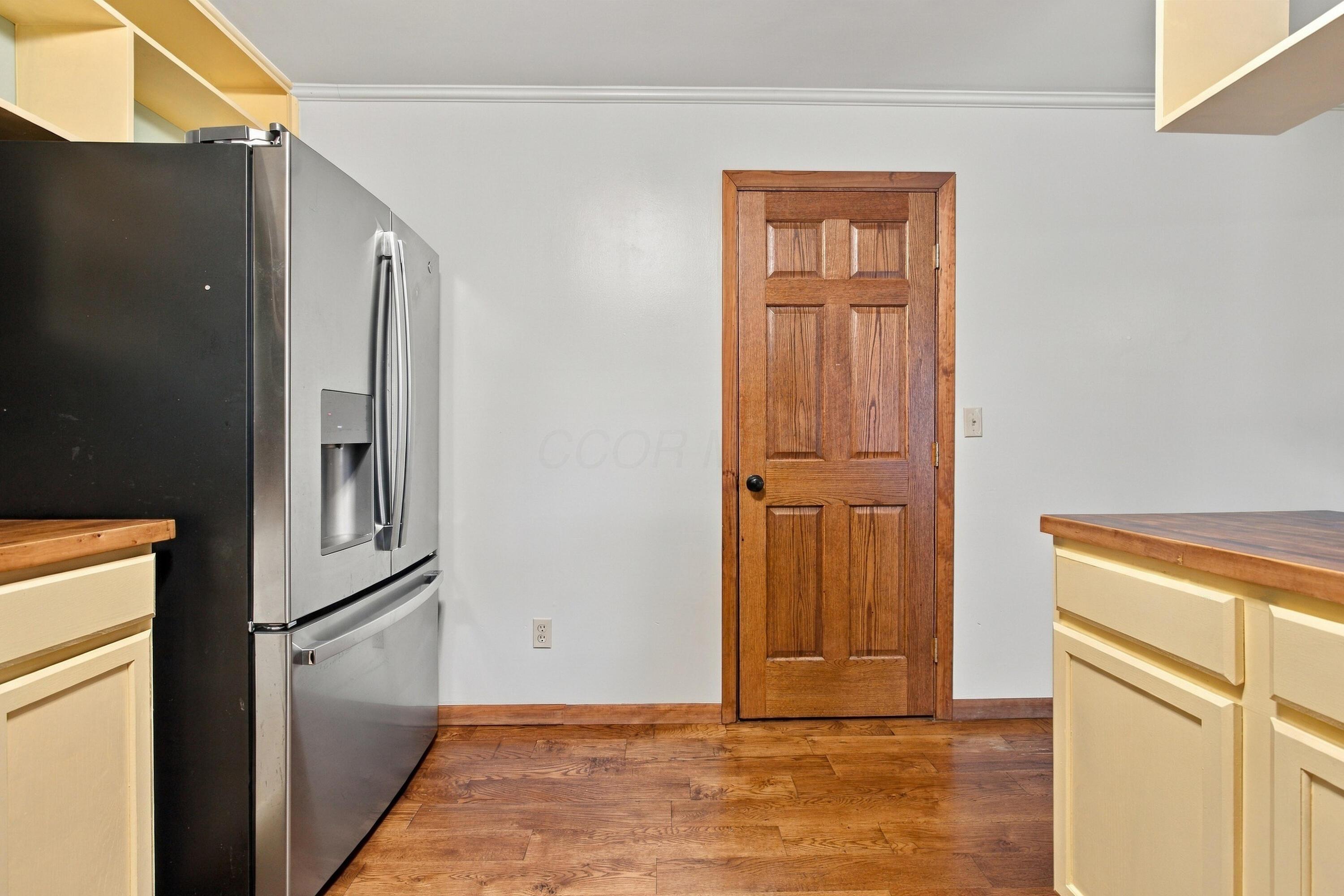 923-925 Bluffway Drive Property Photo 42