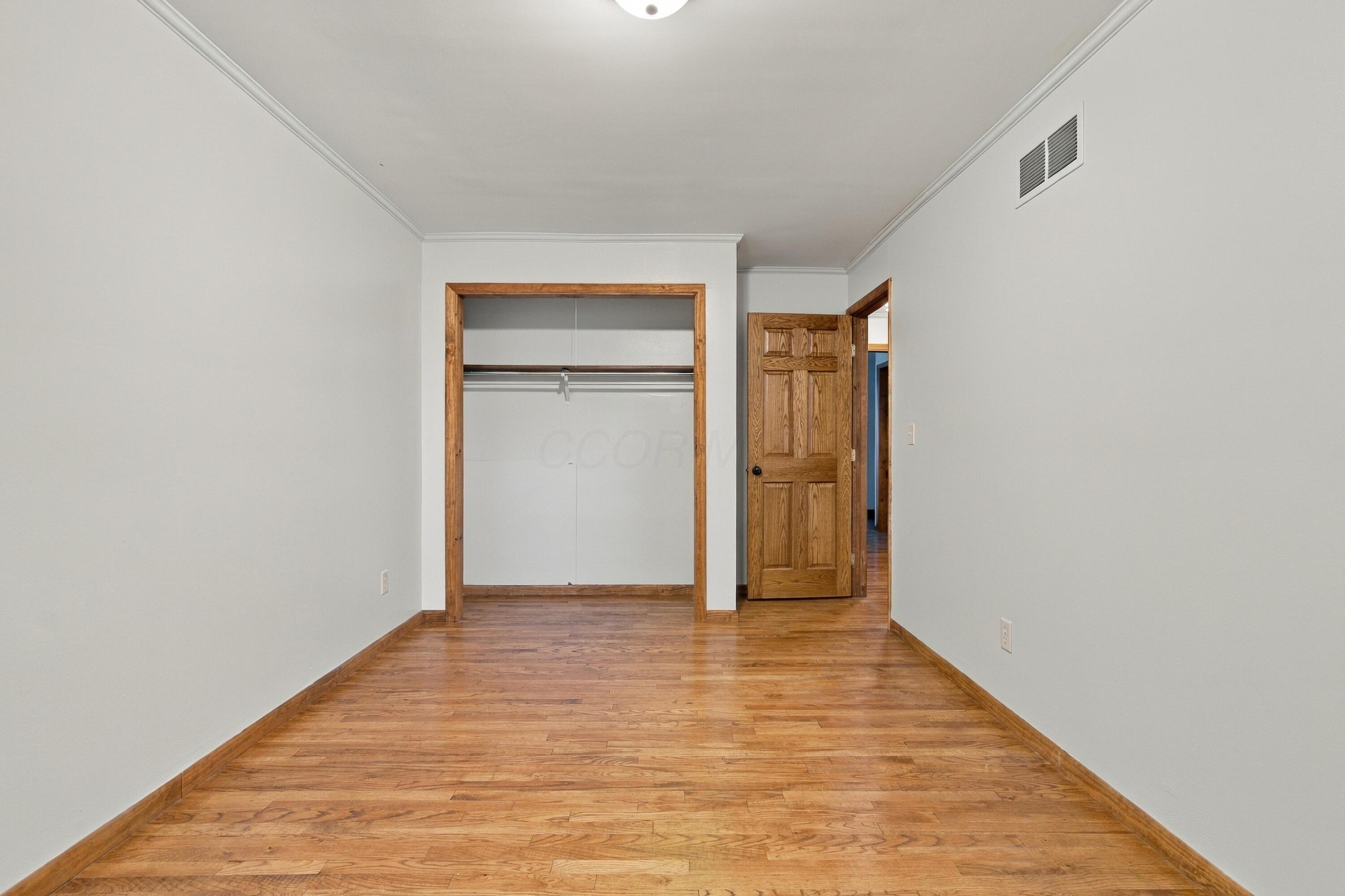 923-925 Bluffway Drive Property Photo 50