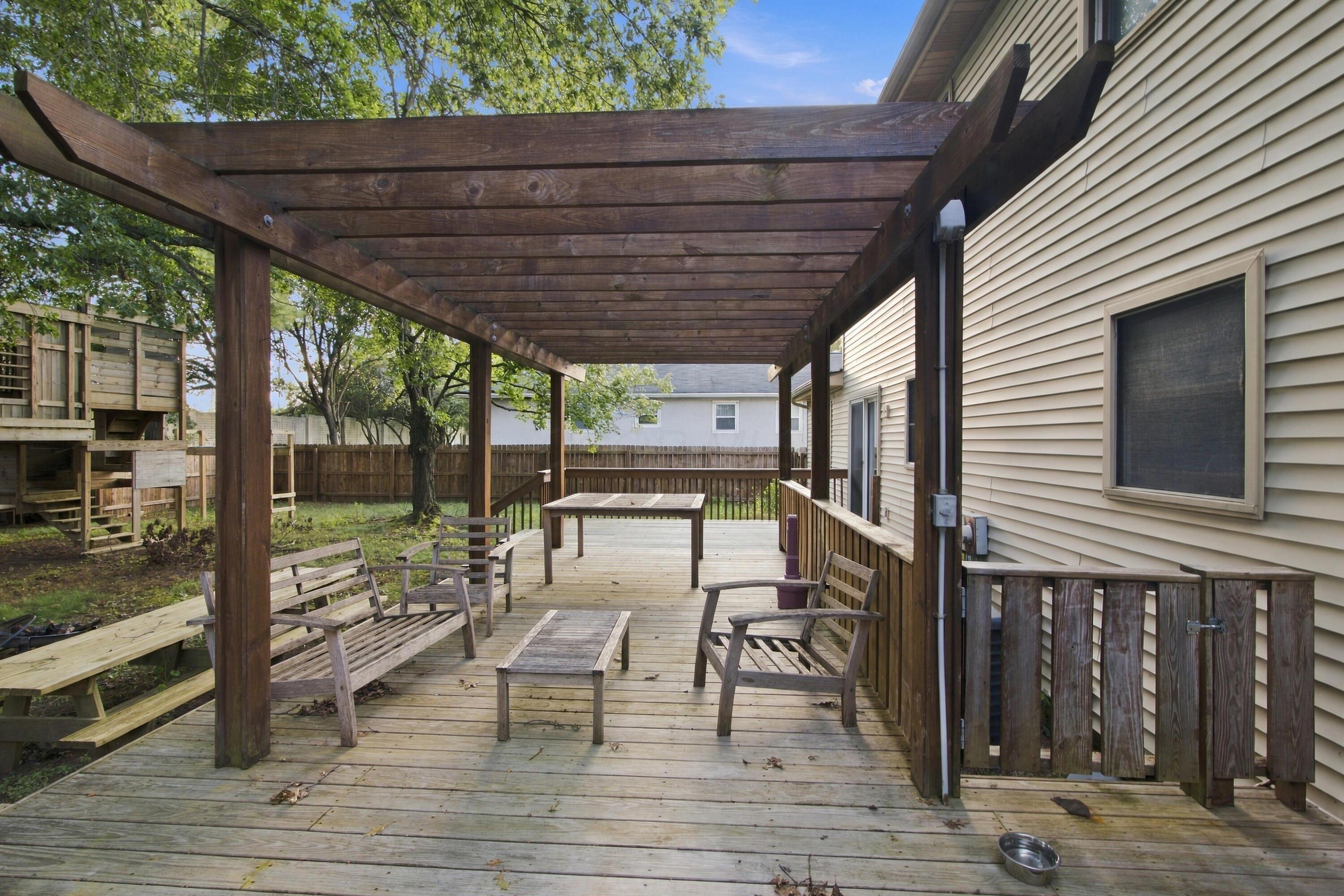 923-925 Bluffway Drive Property Photo 55