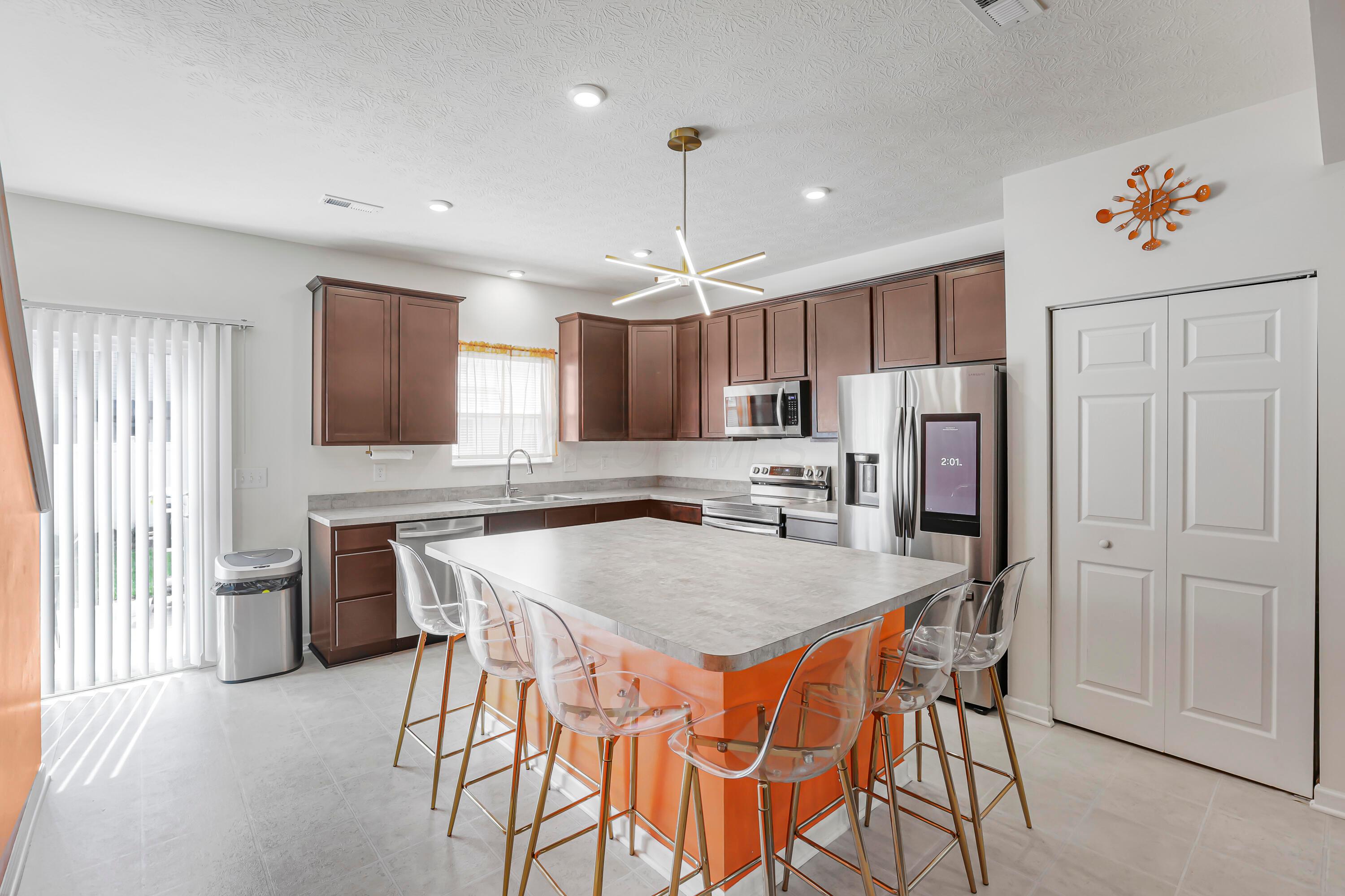 5391 Coble Park Drive Property Photo 1