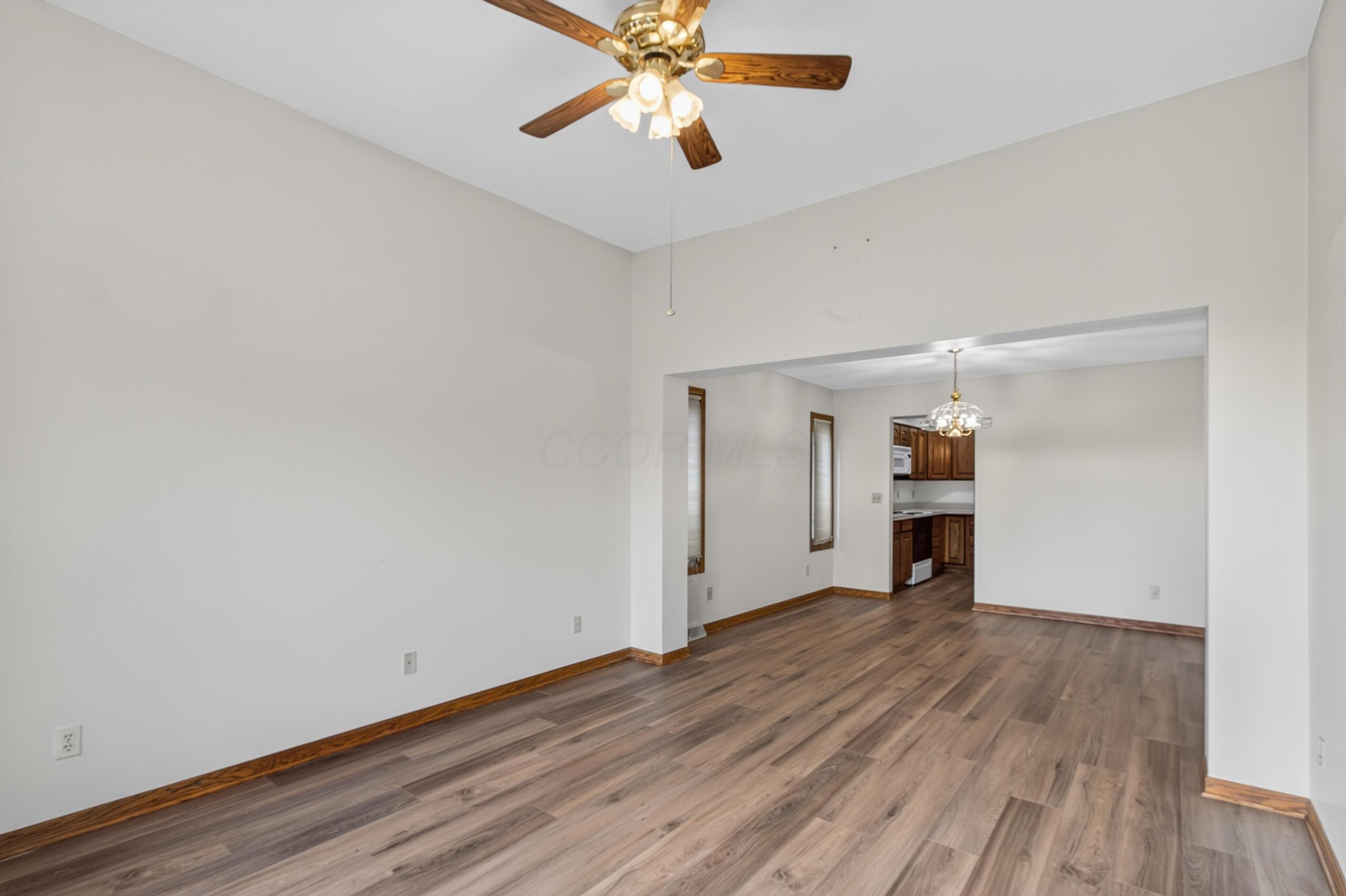 672 Alpine Circle Property Photo 10