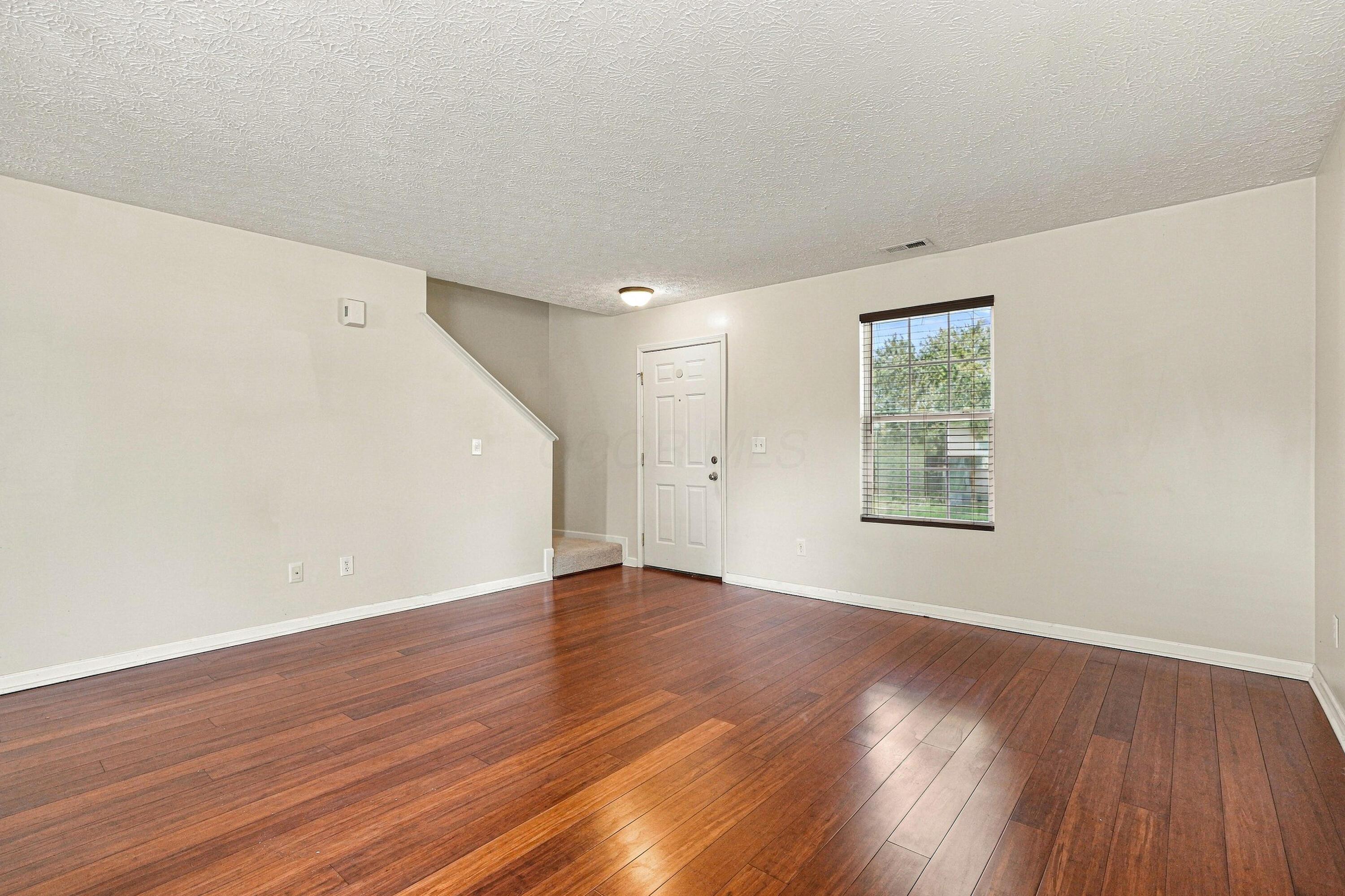 8003 Beardsley Avenue Property Photo 3