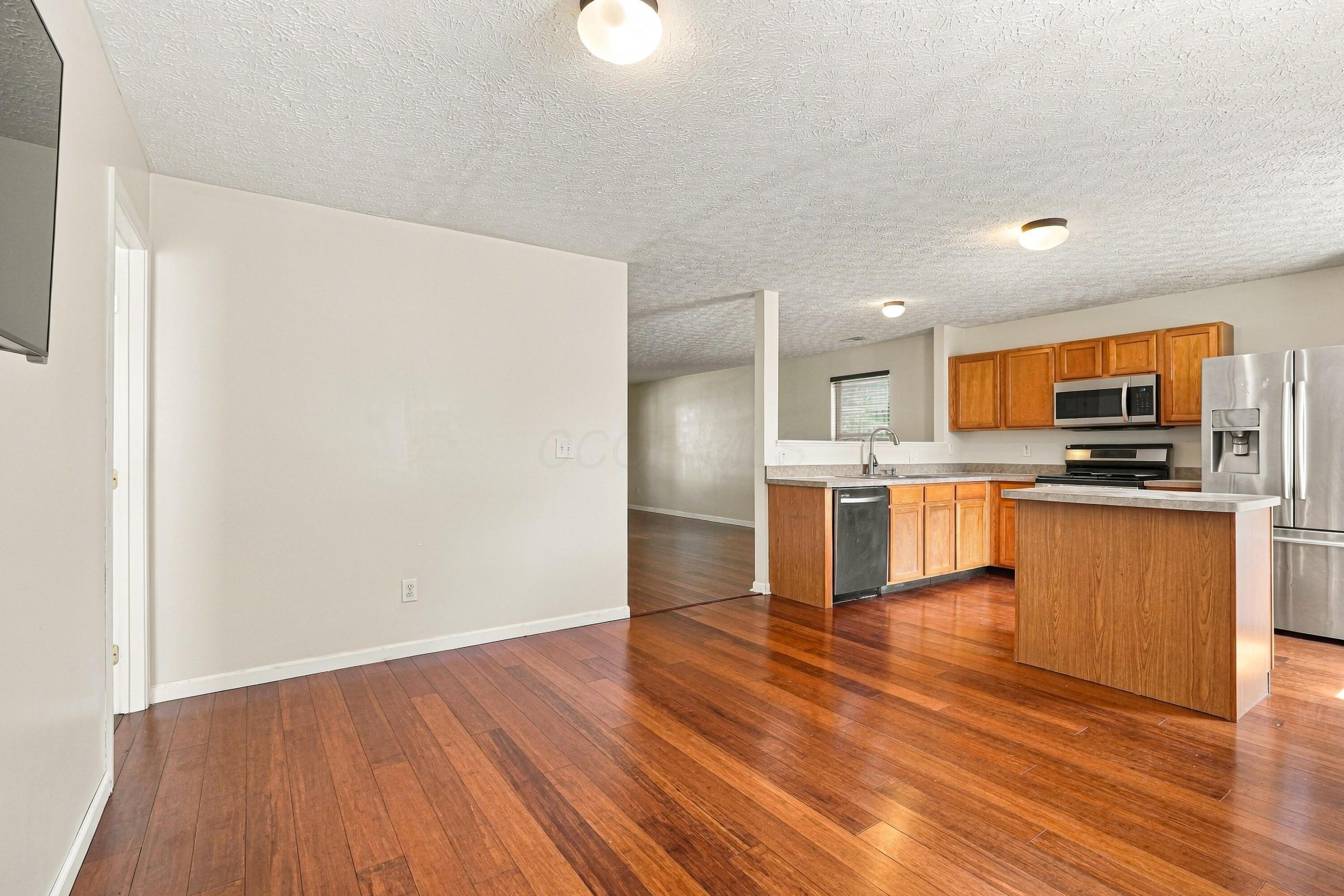 8003 Beardsley Avenue Property Photo 6