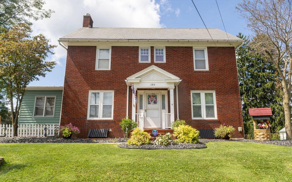 384 Sturges Avenue Property Photo 1