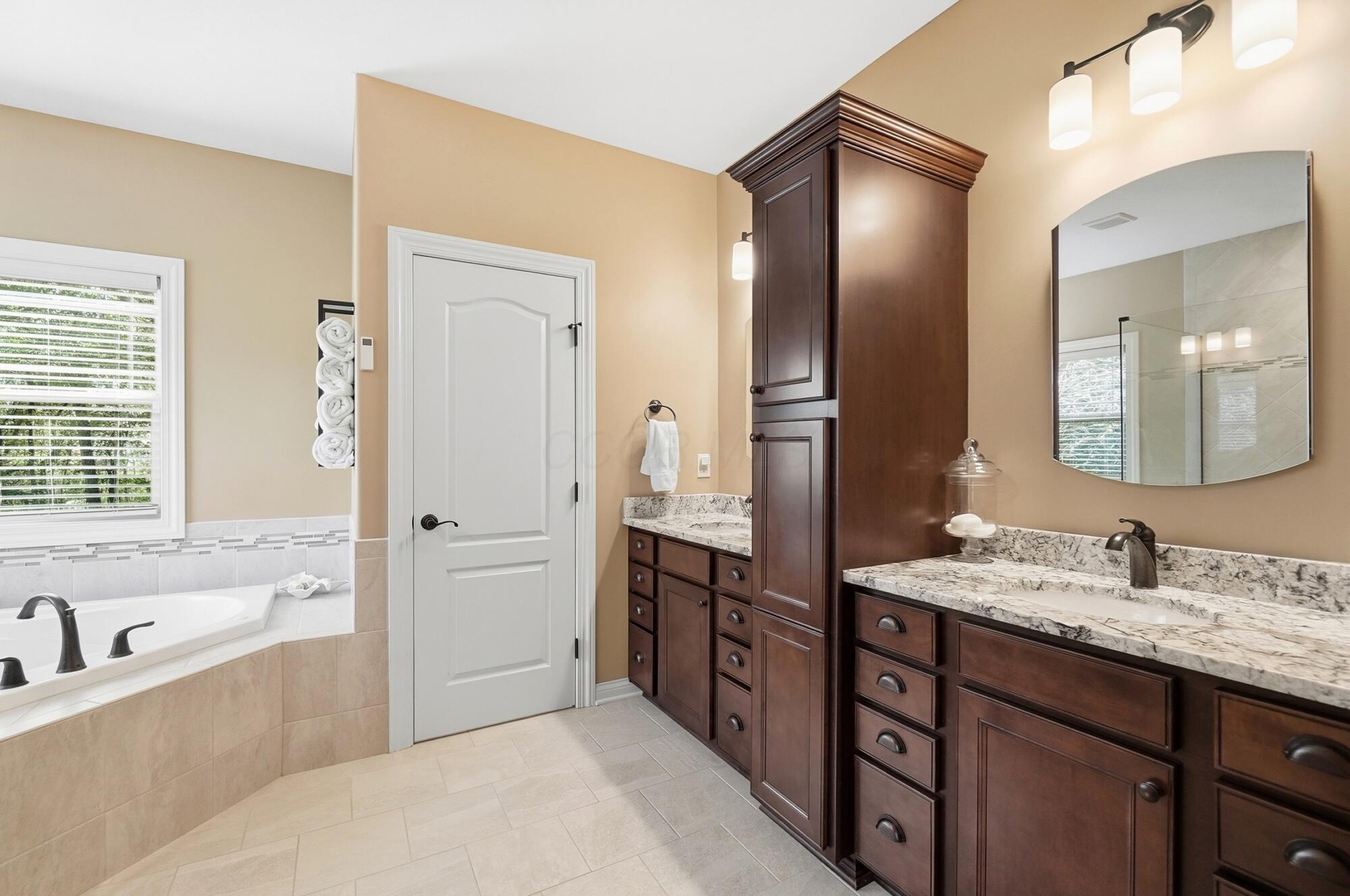 6147 Africa Road Property Photo 32