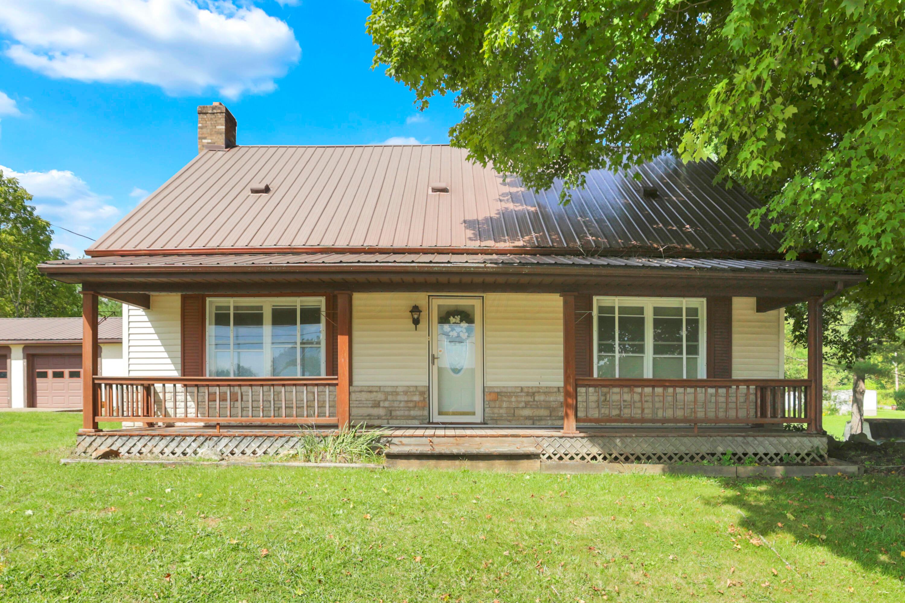 19460 State Route 180 Property Photo 1