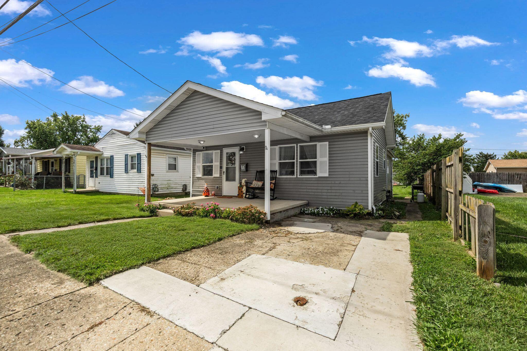 121 Fairview Boulevard Property Photo 3