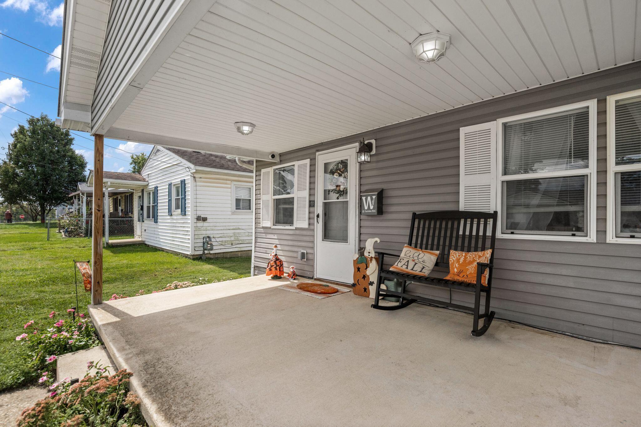 121 Fairview Boulevard Property Photo 4