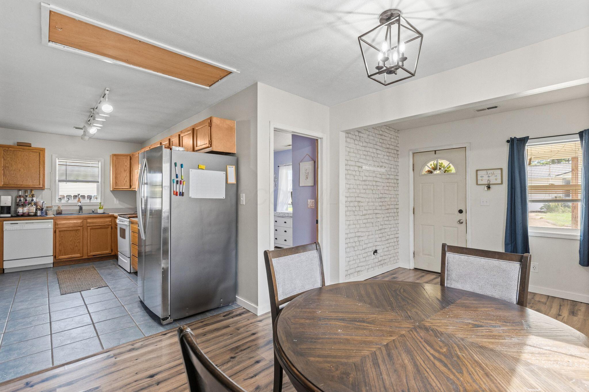 121 Fairview Boulevard Property Photo 10