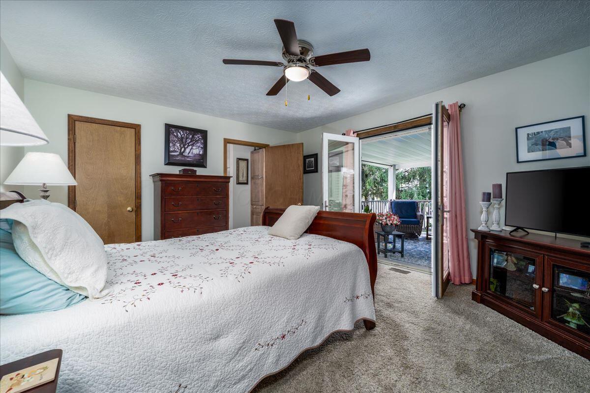 377 Lawnwood Drive Property Photo 18