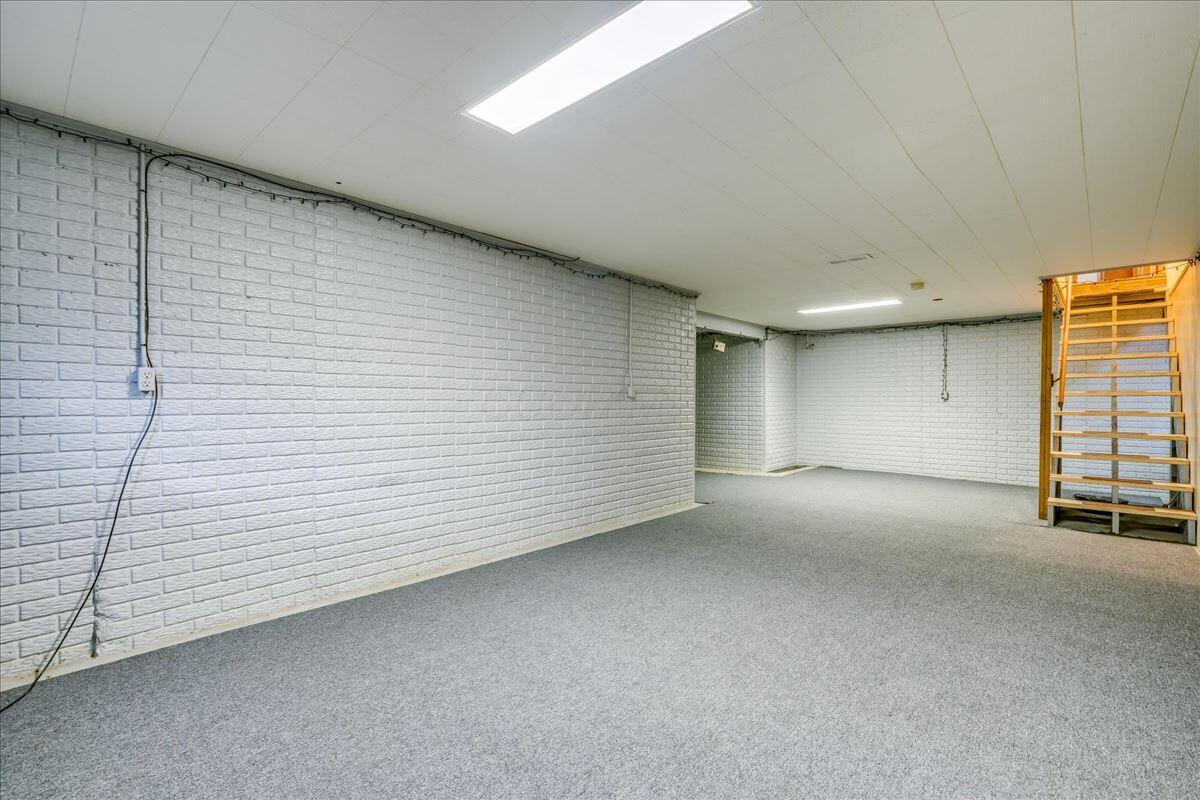 377 Lawnwood Drive Property Photo 37