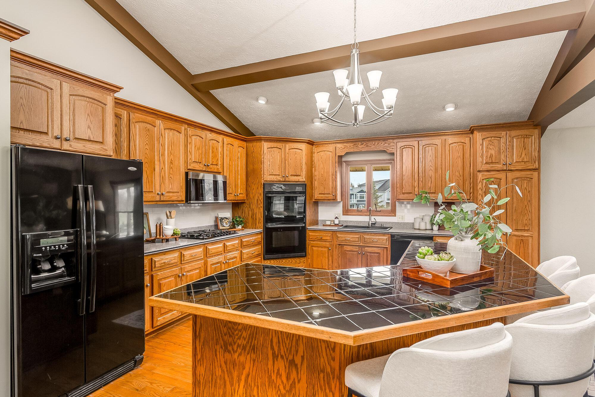 4045 Apple Valley Drive Property Photo 11