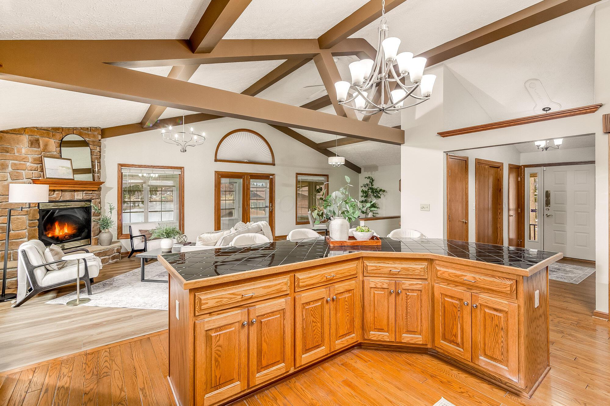 4045 Apple Valley Drive Property Photo 14