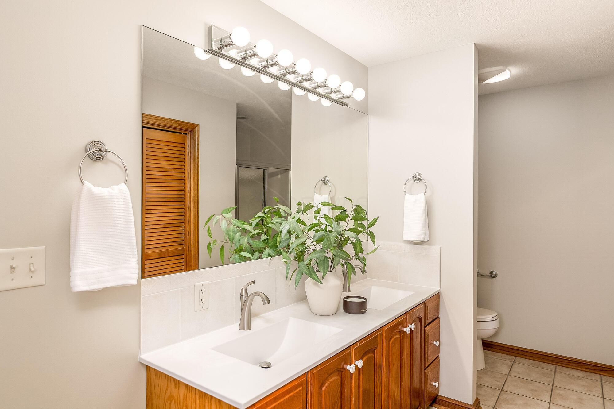 4045 Apple Valley Drive Property Photo 25
