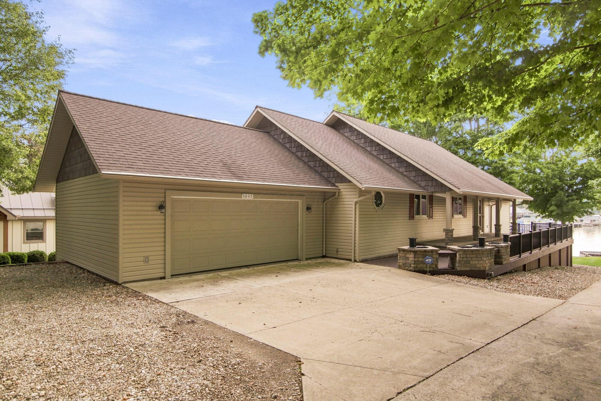 4045 Apple Valley Drive Property Photo 39