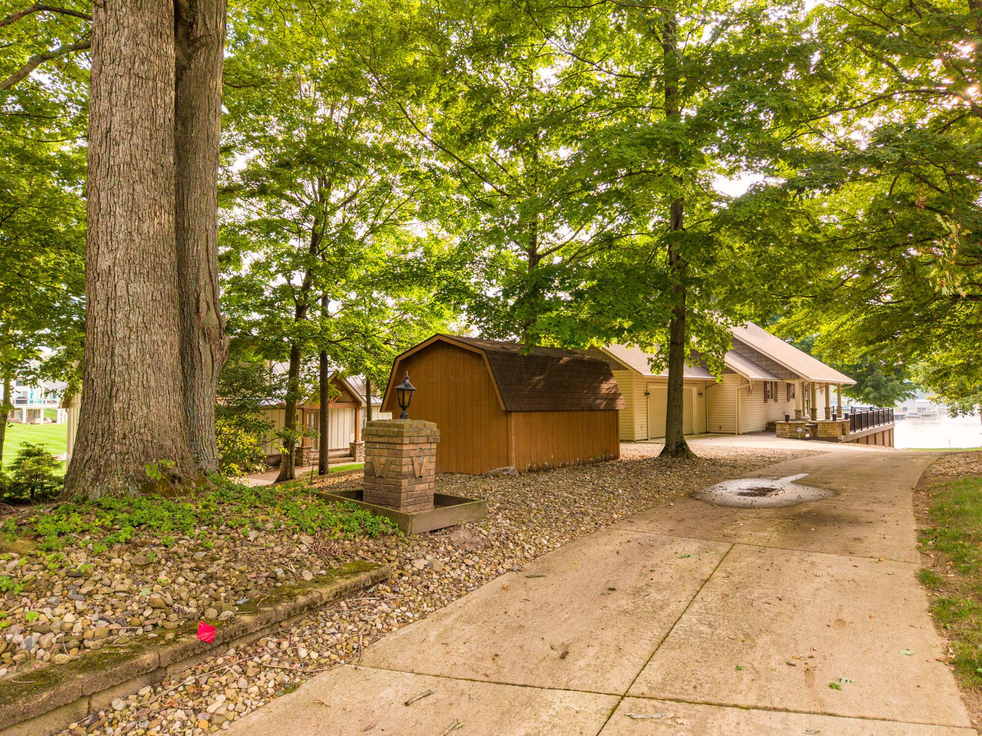 4045 Apple Valley Drive Property Photo 48