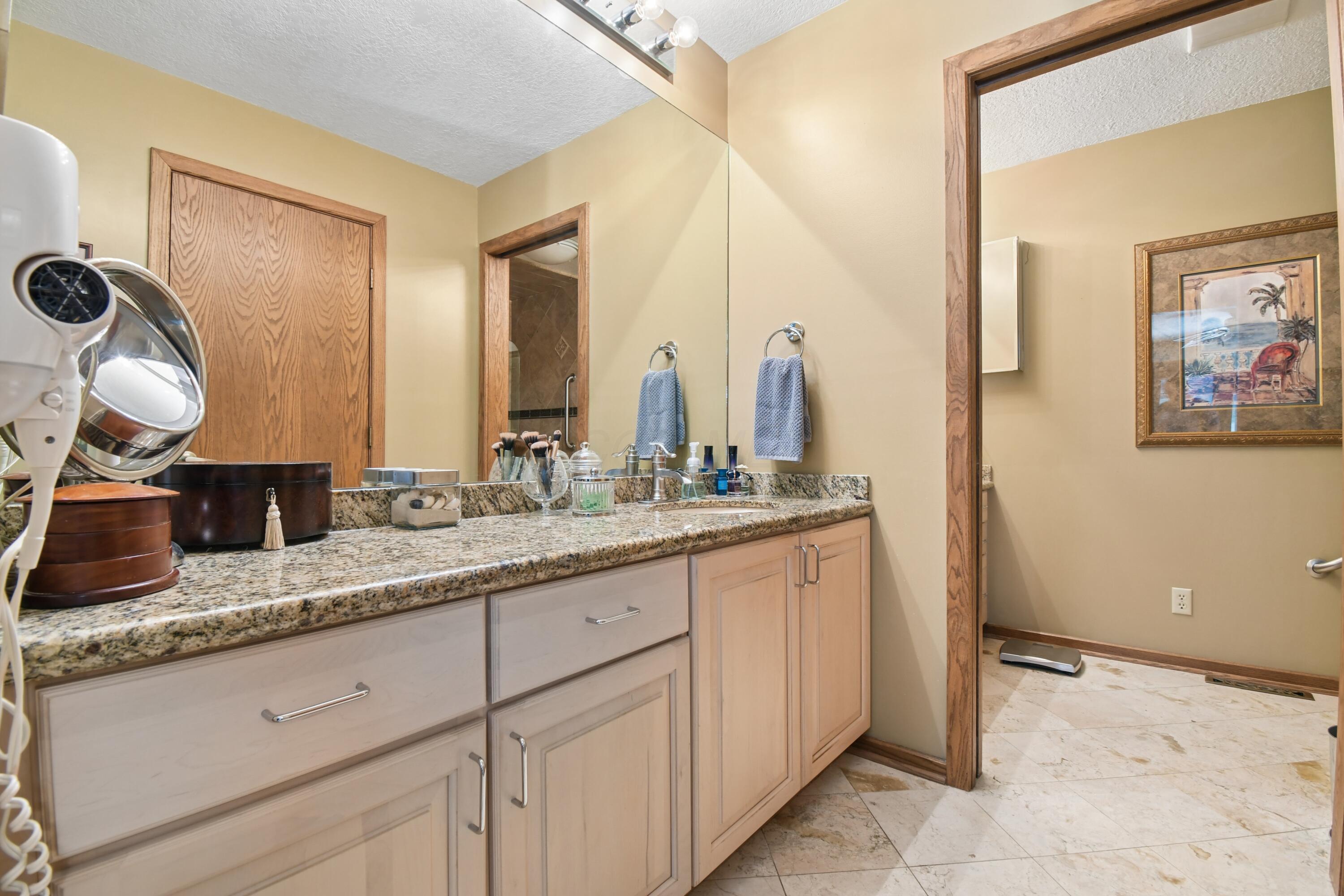 819 Briarhill Drive Property Photo 19
