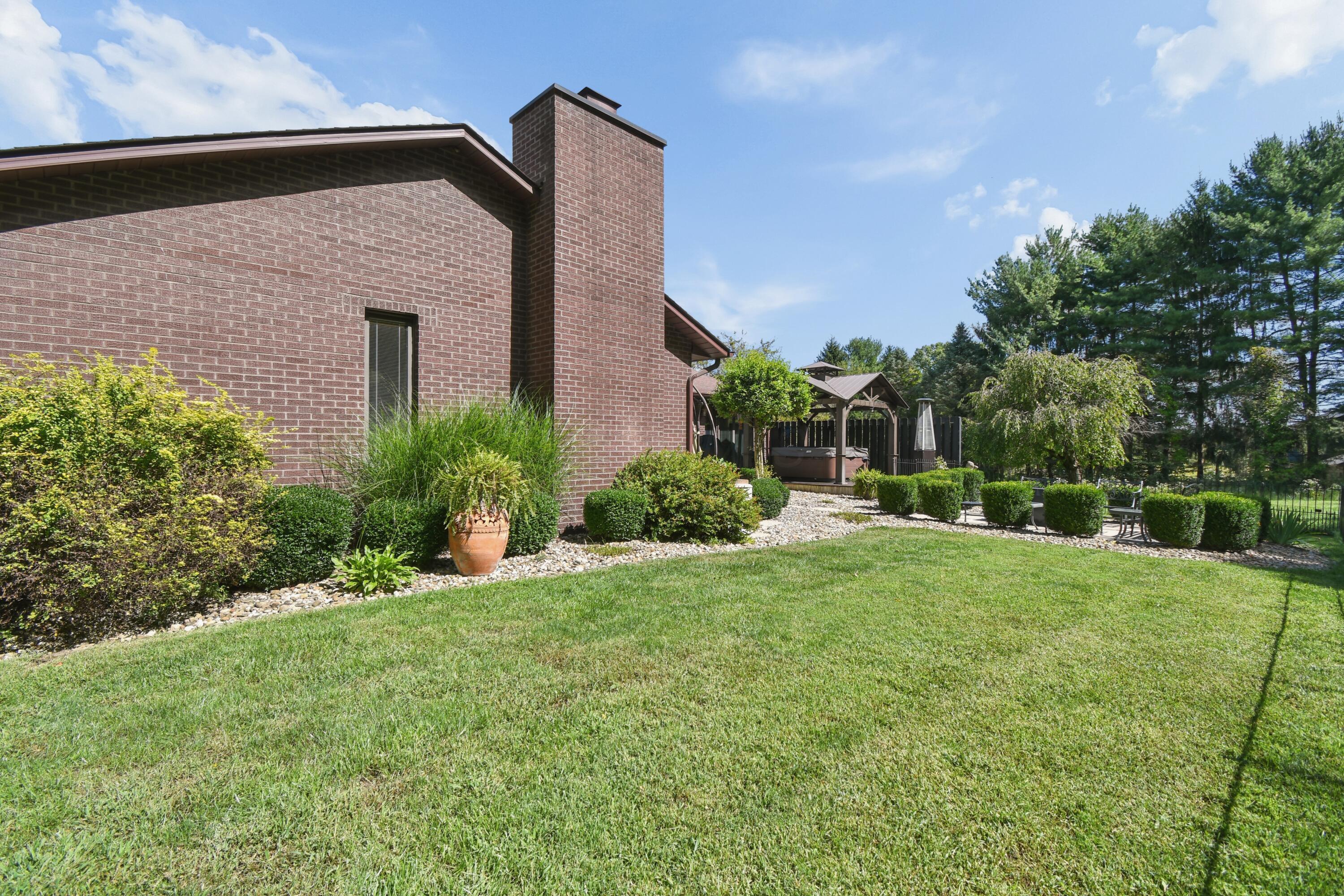 819 Briarhill Drive Property Photo 41