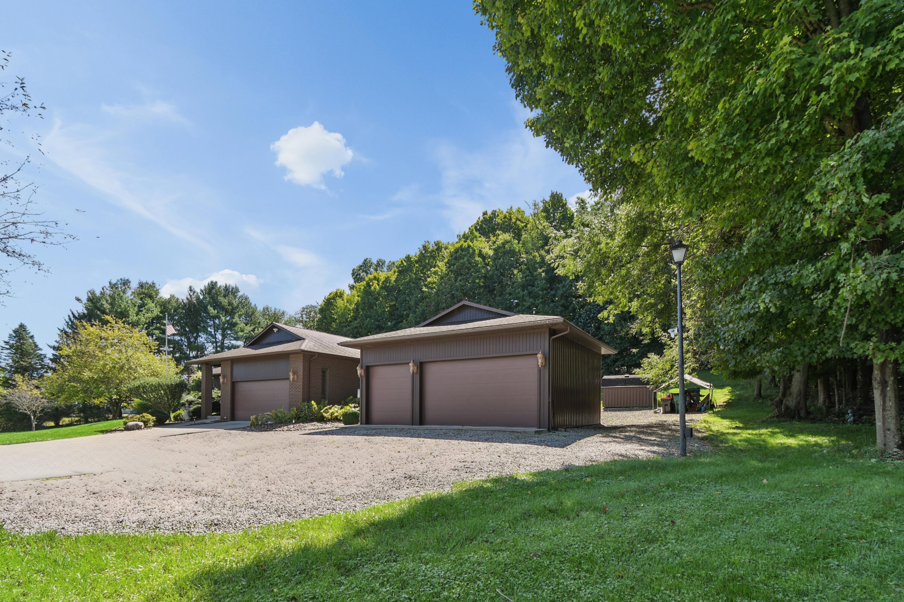 819 Briarhill Drive Property Photo 47