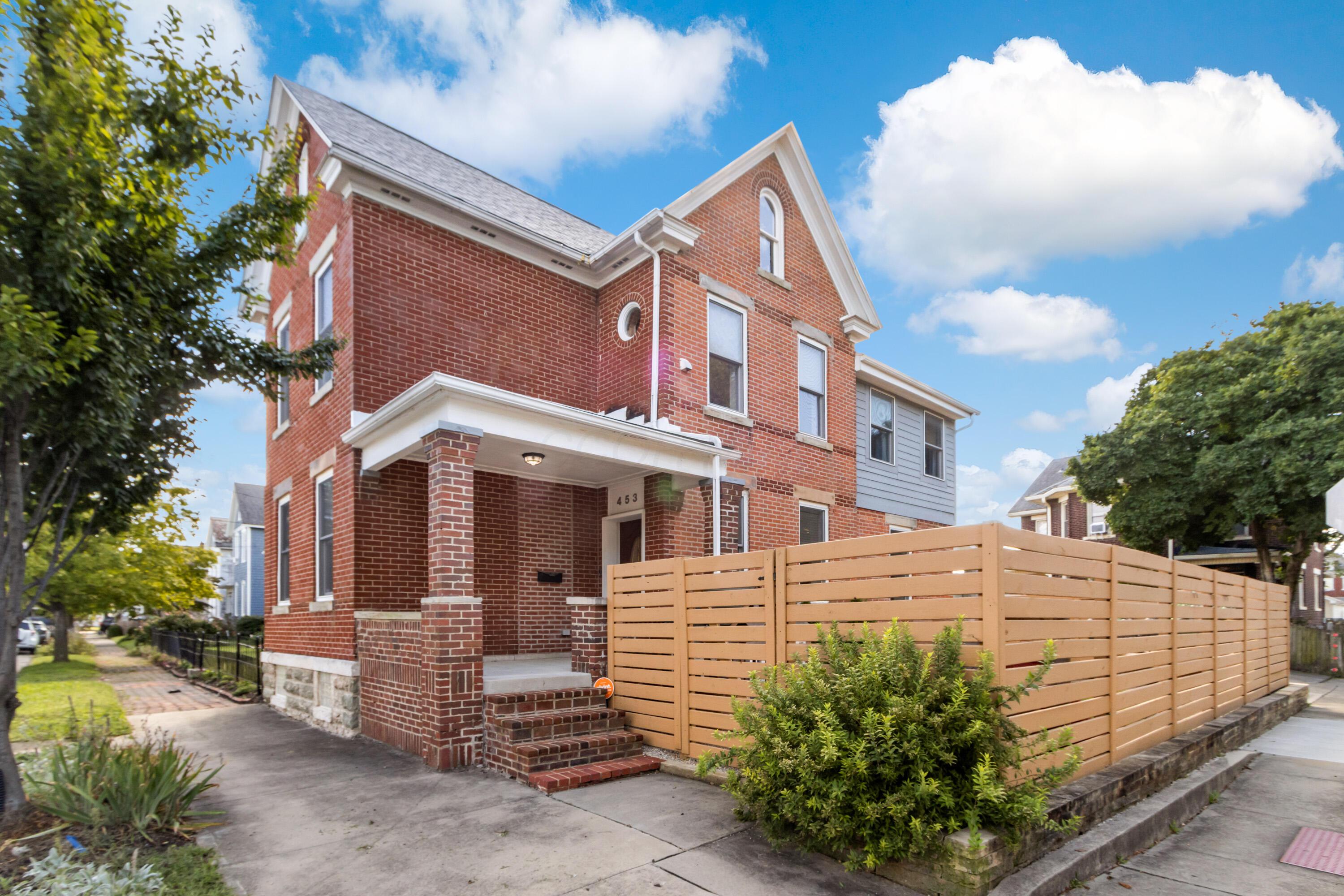 453 Siebert Street Property Photo 1
