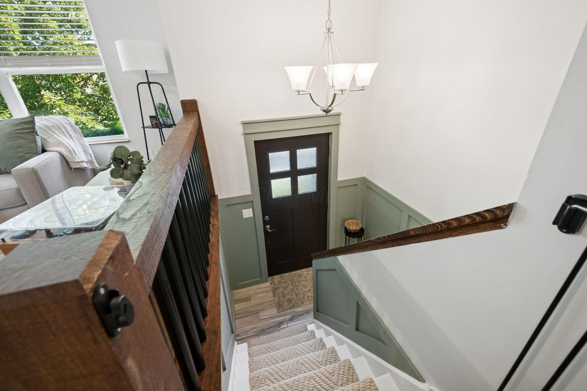 1868 Ashburn Drive Property Photo 6