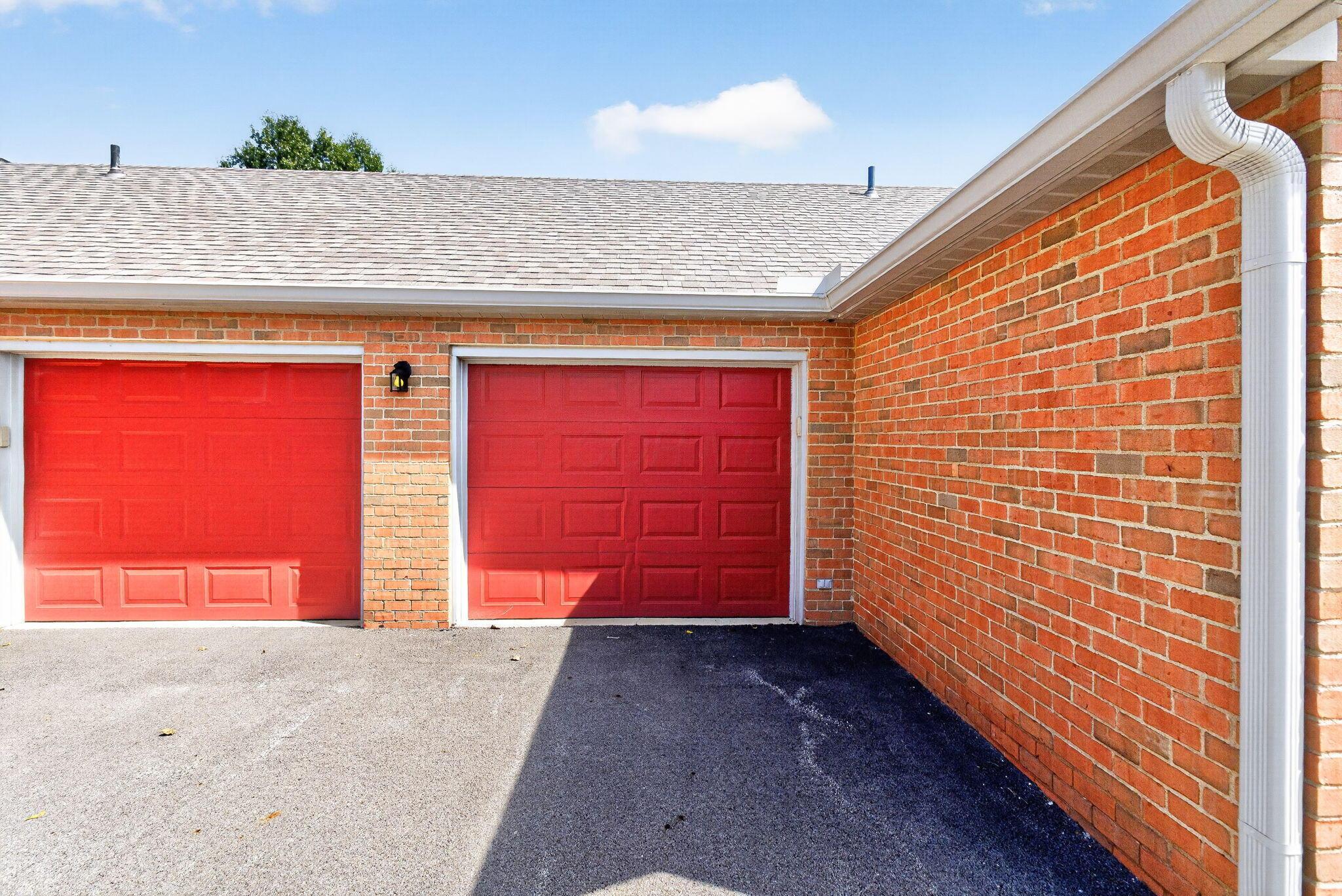 5740 Black Walnut Drive Property Photo 4
