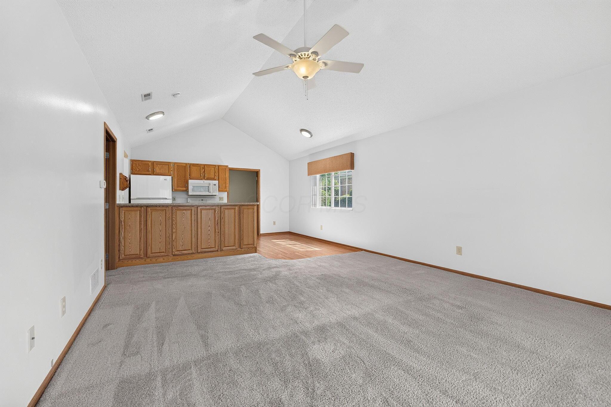 5740 Black Walnut Drive Property Photo 6
