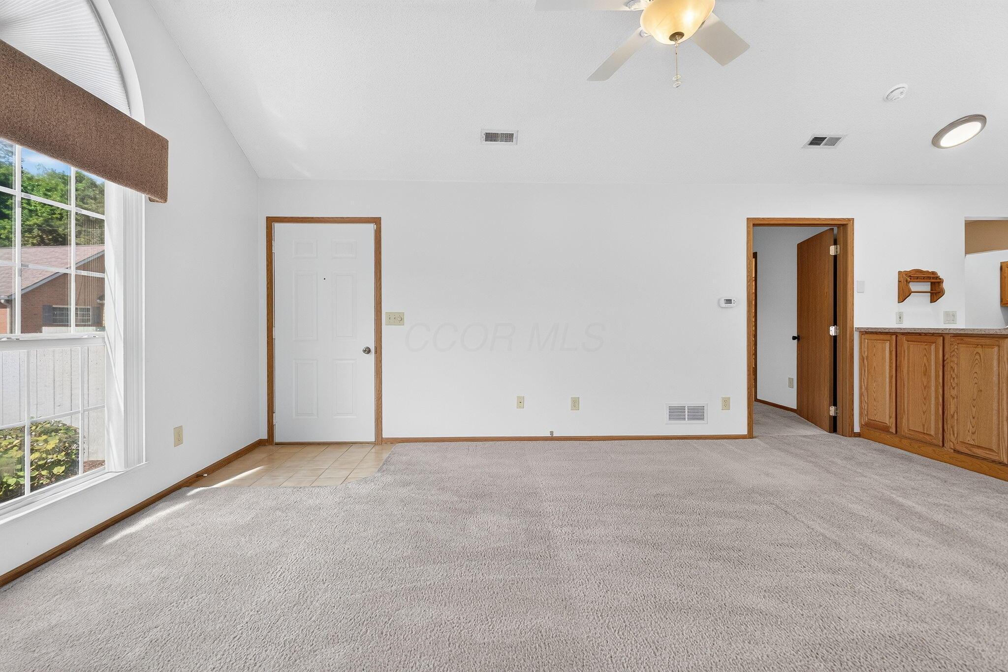 5740 Black Walnut Drive Property Photo 9