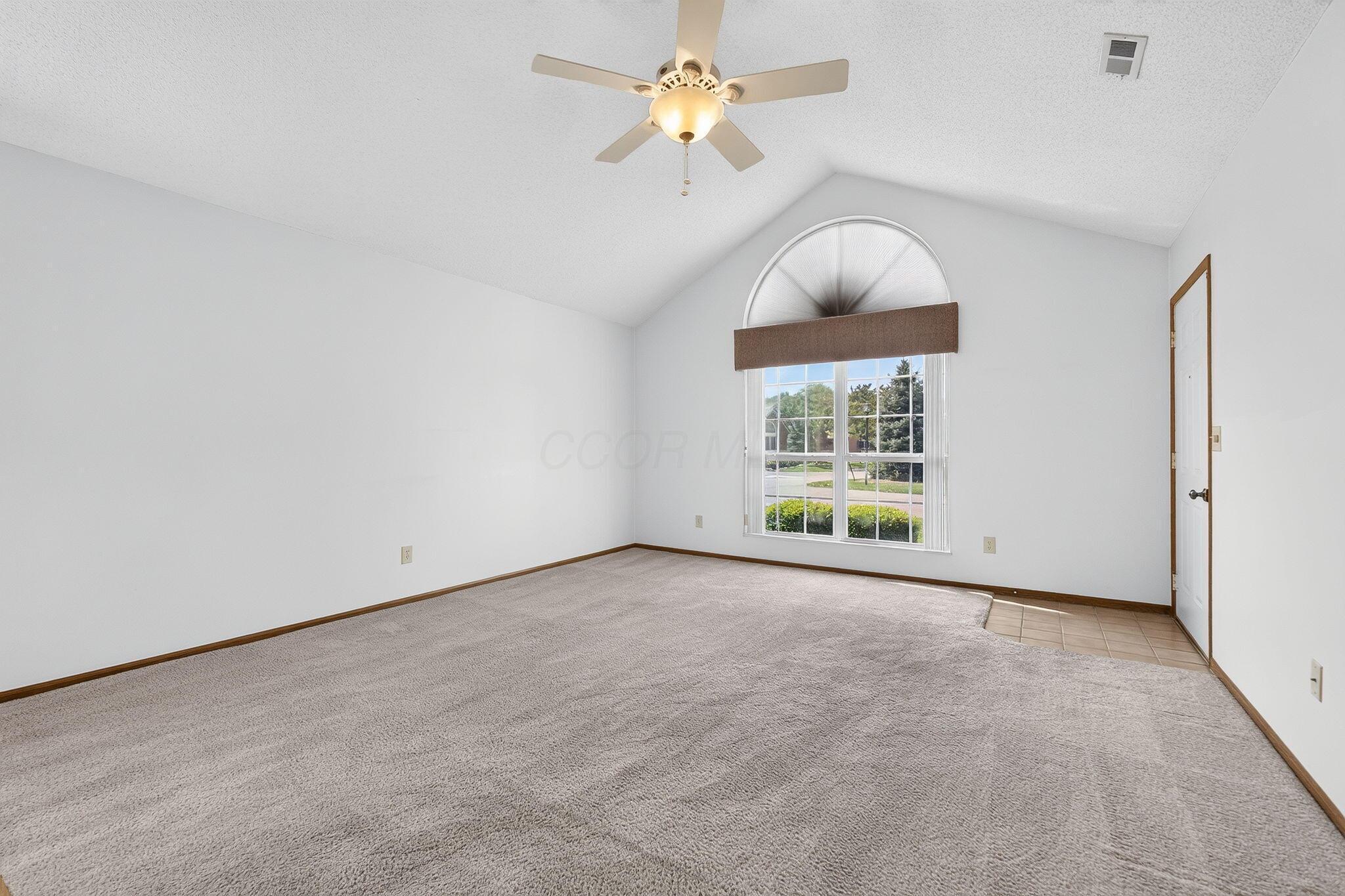 5740 Black Walnut Drive Property Photo 11