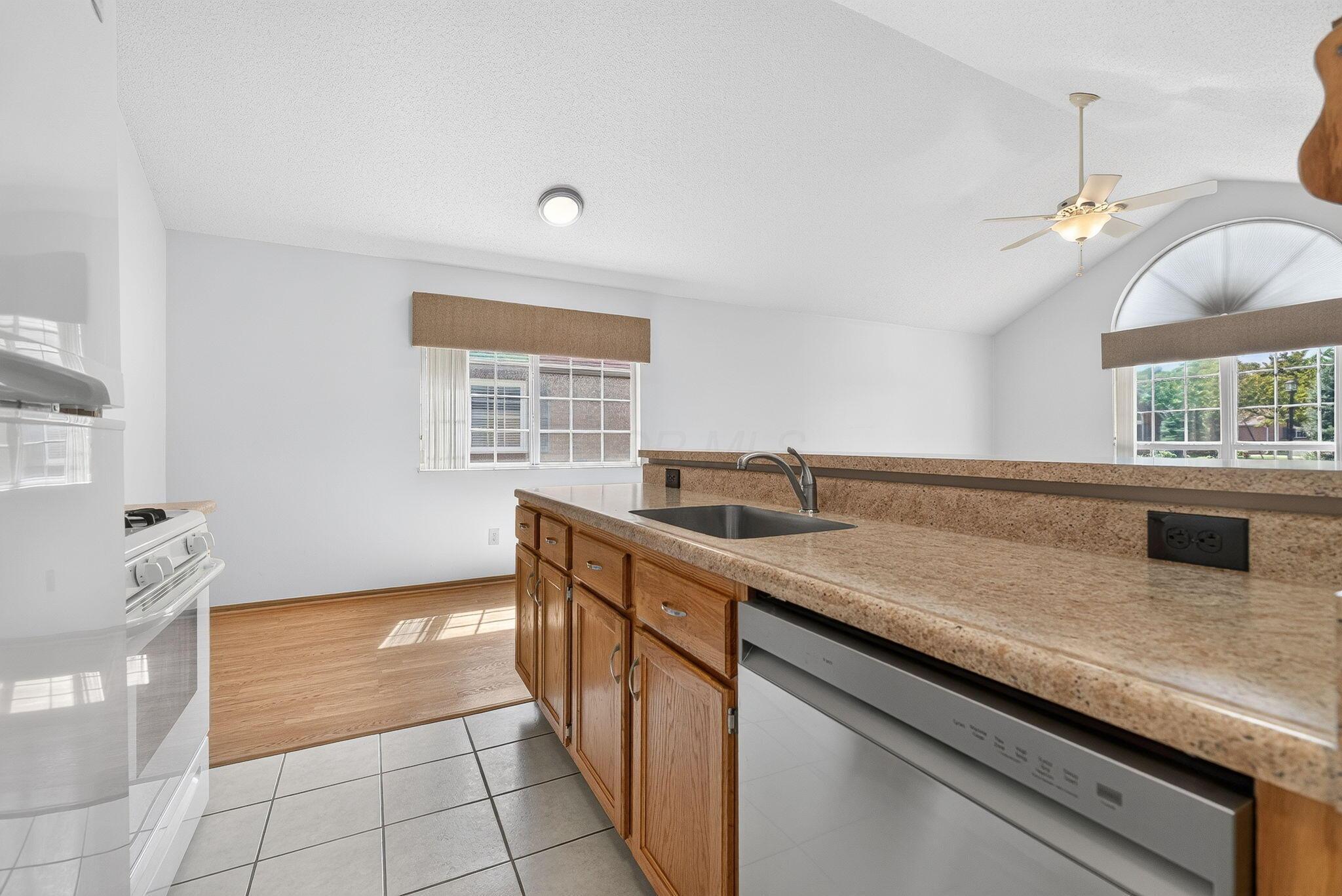 5740 Black Walnut Drive Property Photo 18