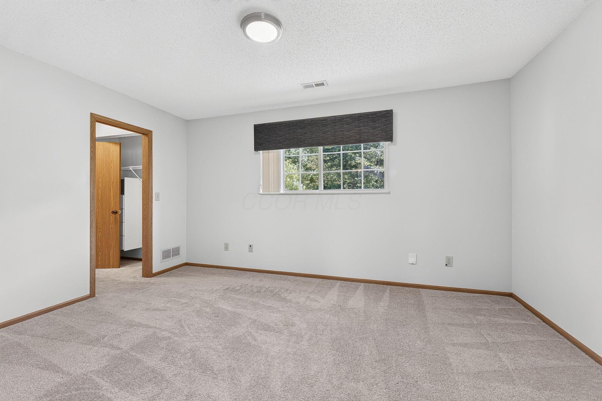 5740 Black Walnut Drive Property Photo 22