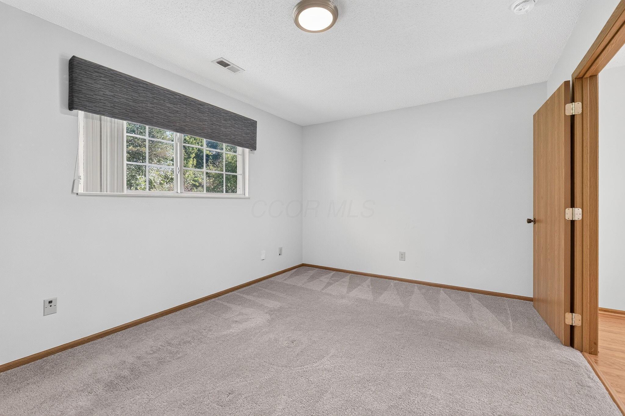 5740 Black Walnut Drive Property Photo 25