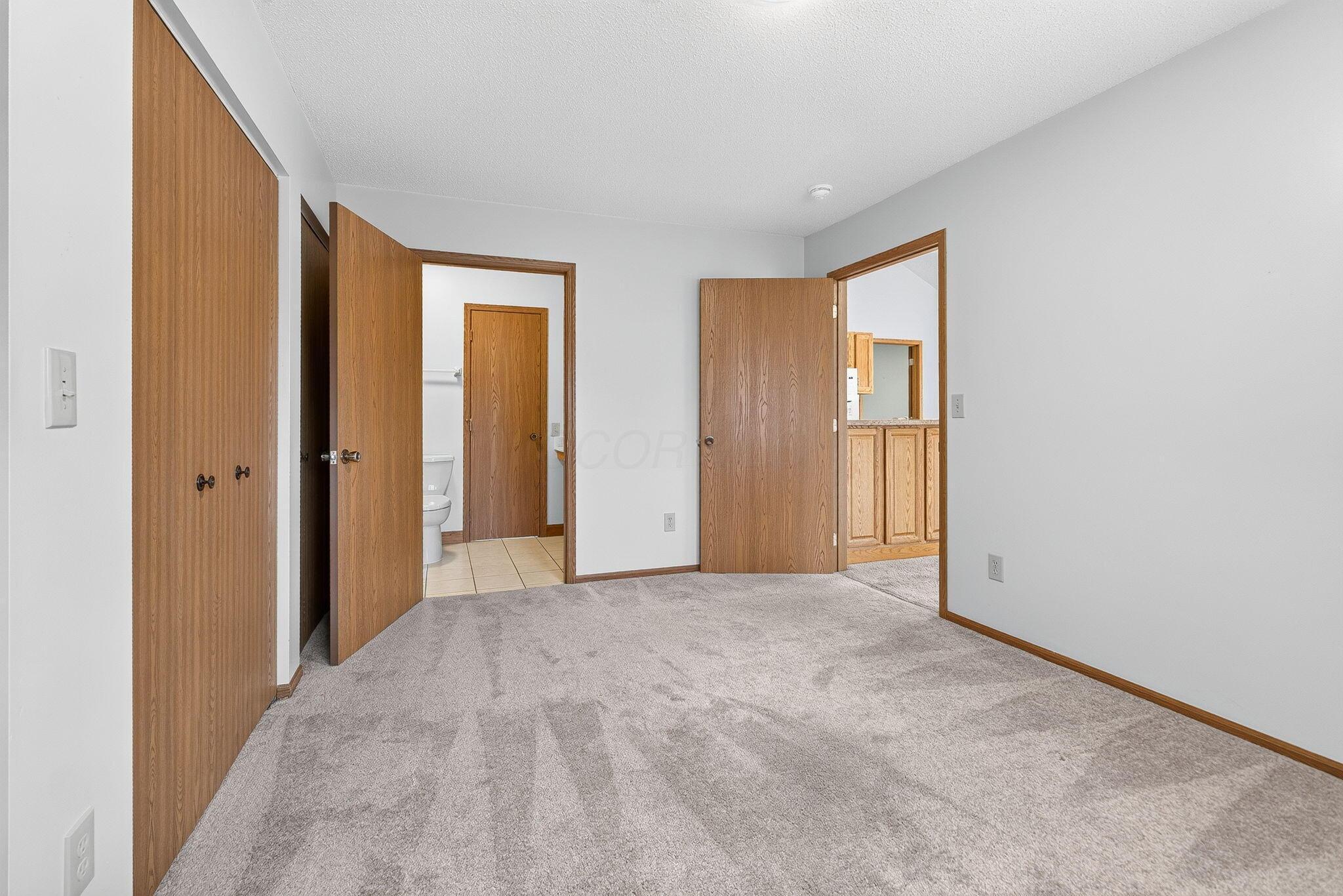 5740 Black Walnut Drive Property Photo 34