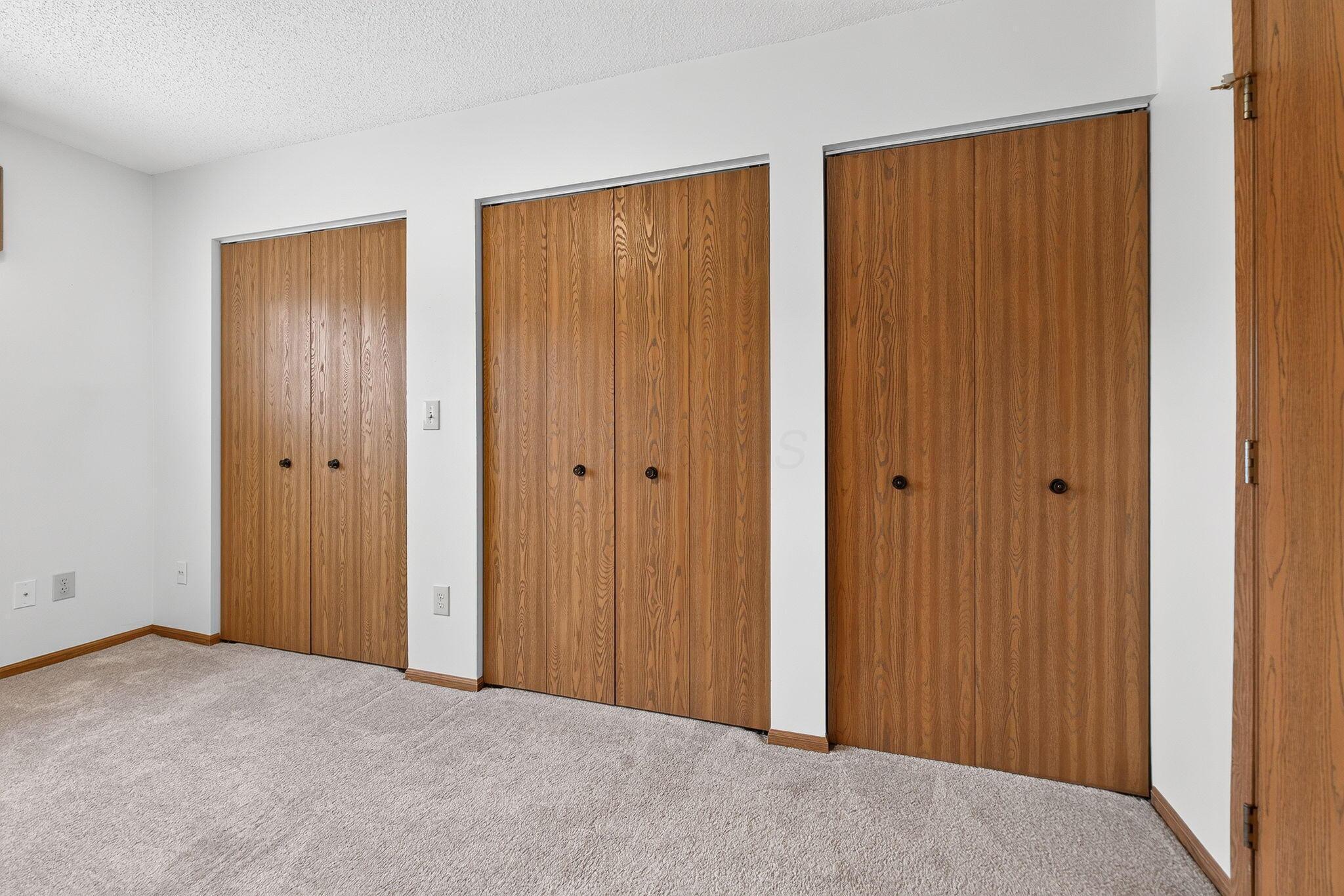 5740 Black Walnut Drive Property Photo 35