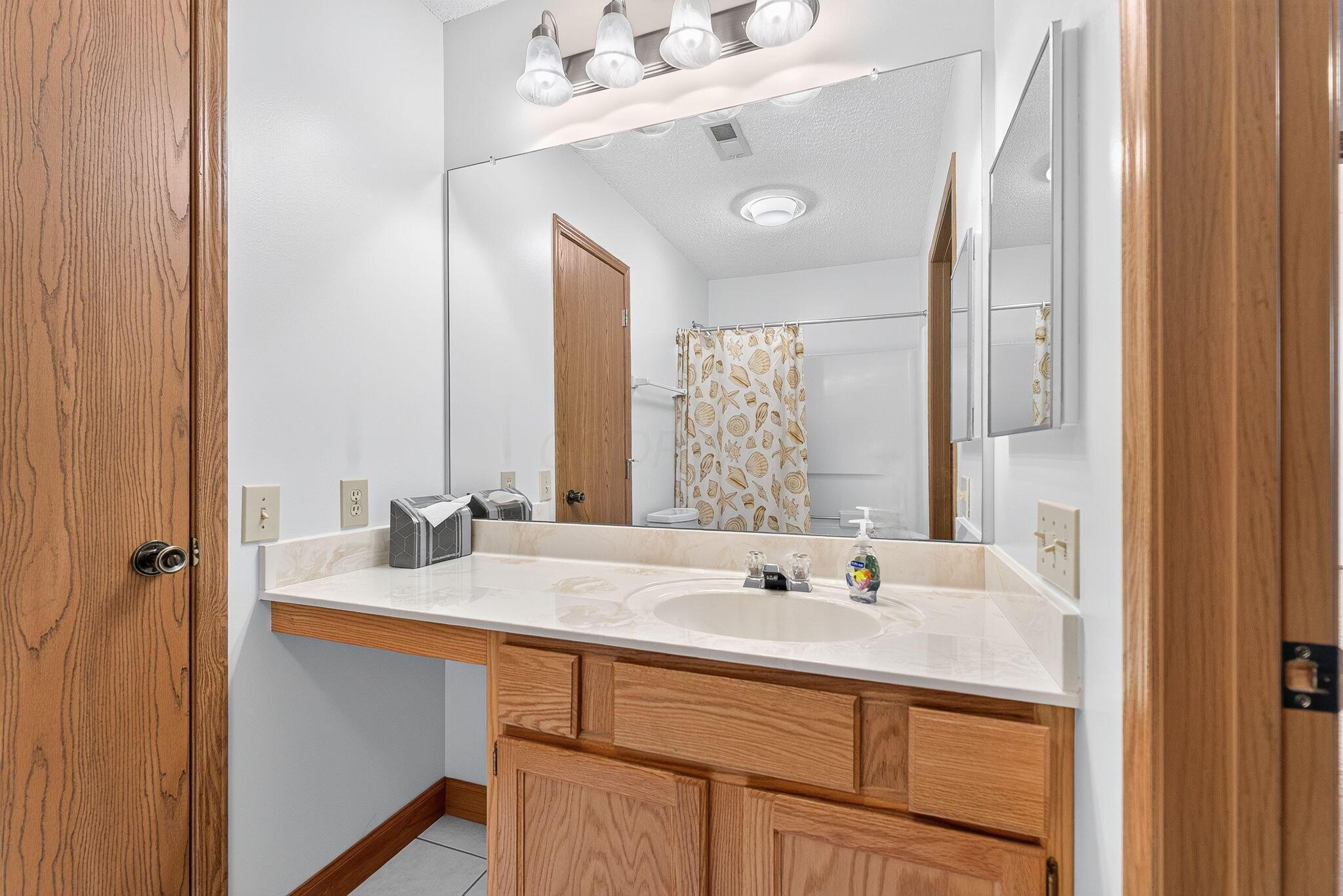 5740 Black Walnut Drive Property Photo 37