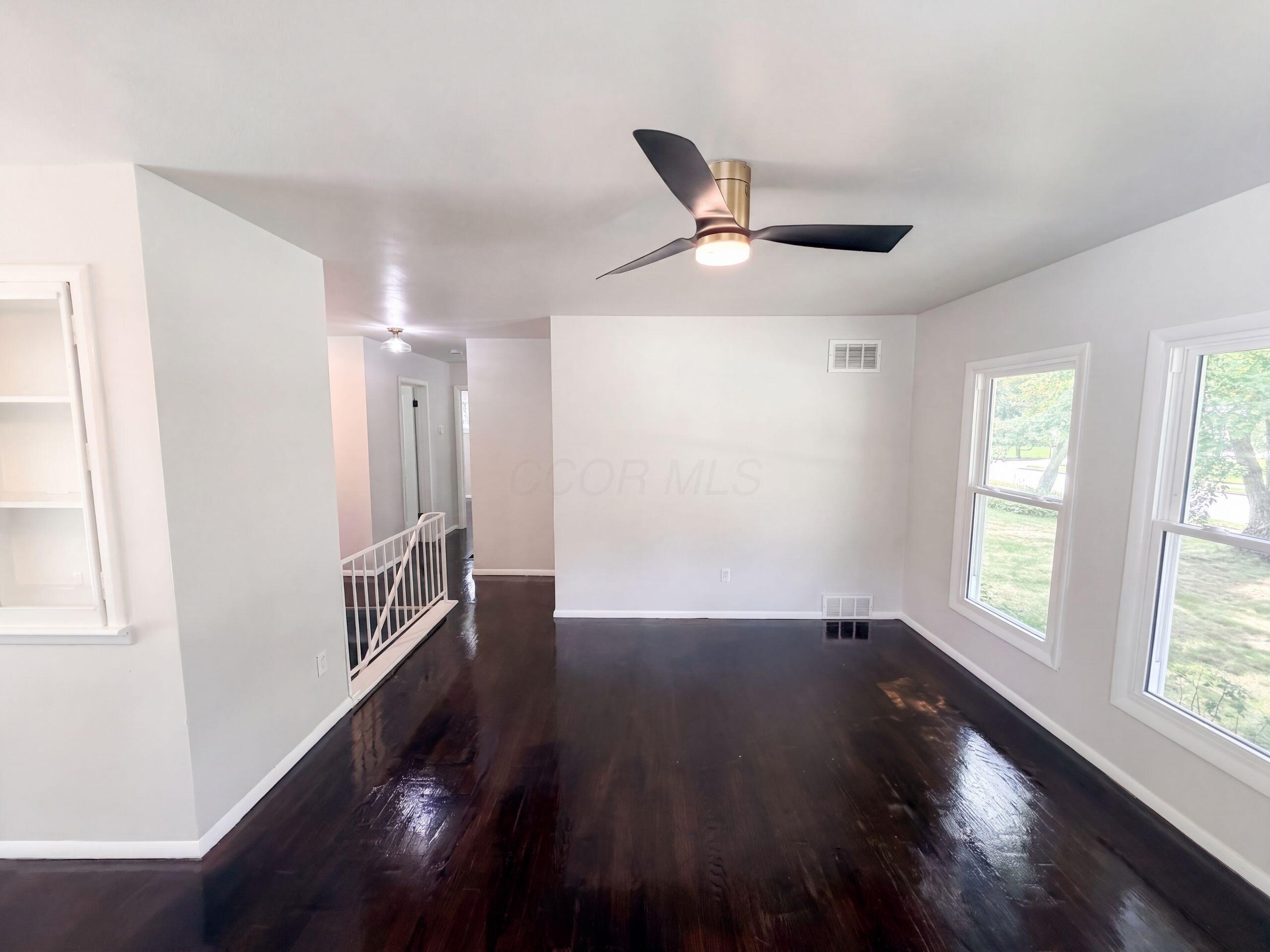 2590 Swansea Road Property Photo 3