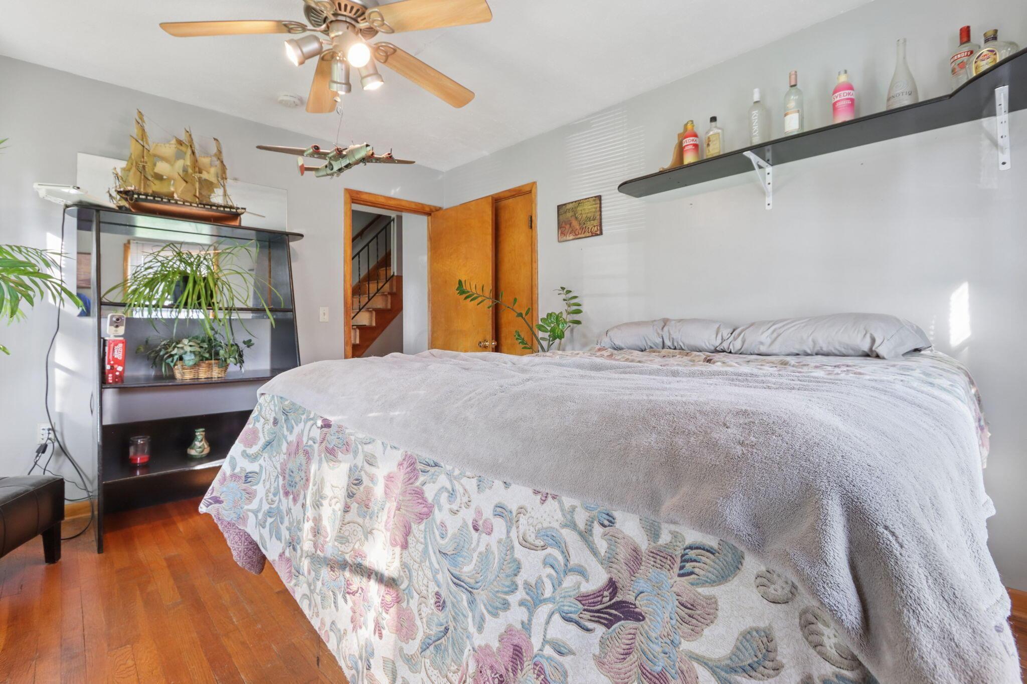 762 Ross Road Property Photo 13