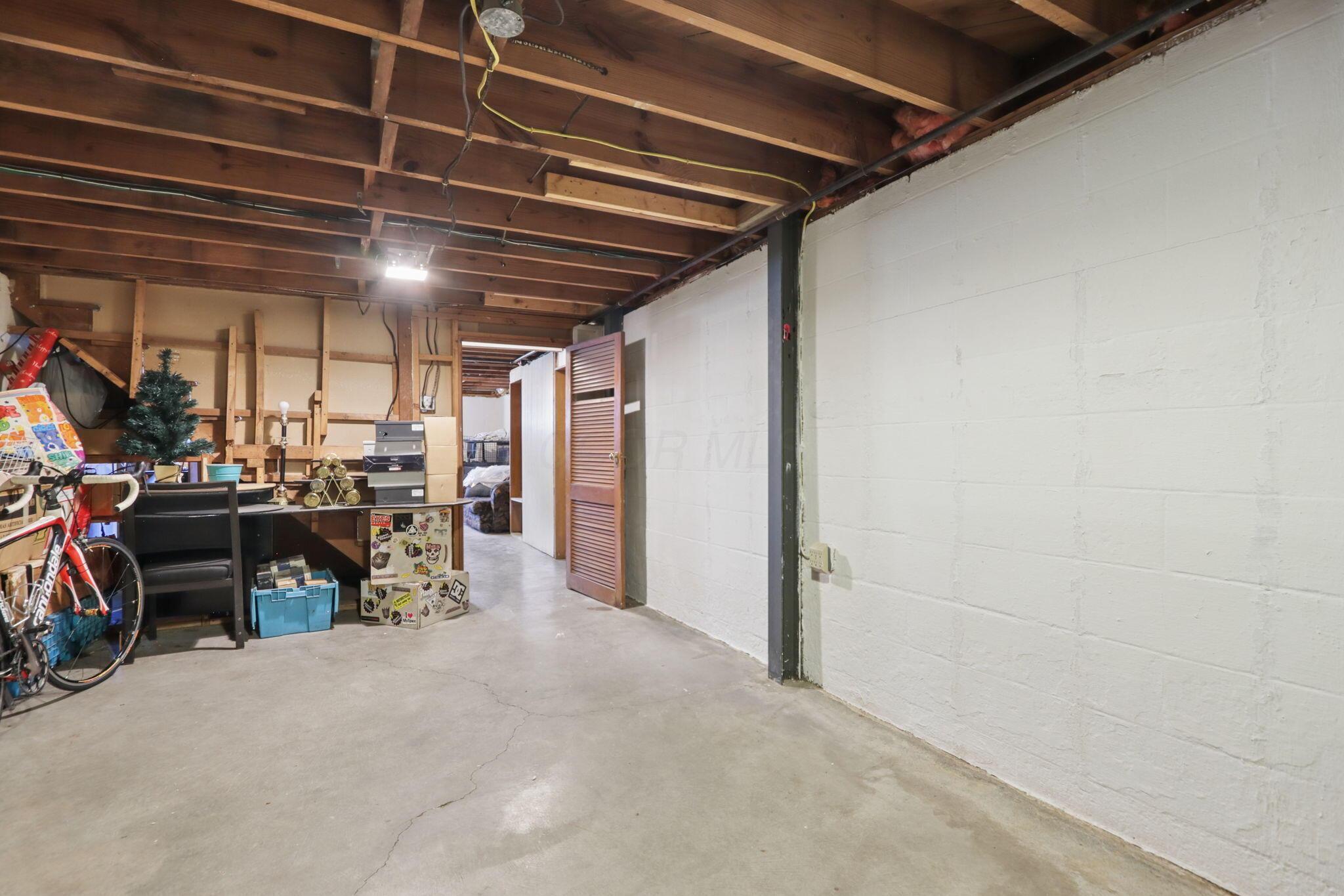 762 Ross Road Property Photo 35