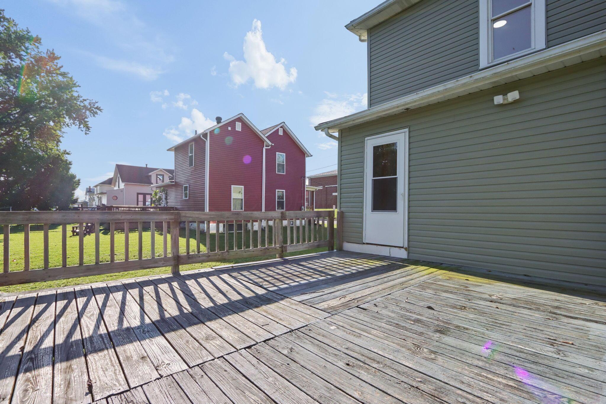 304 E Lutz Avenue Property Photo 29