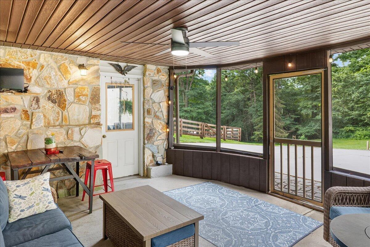 7056 Us Highway 36 Property Photo 34