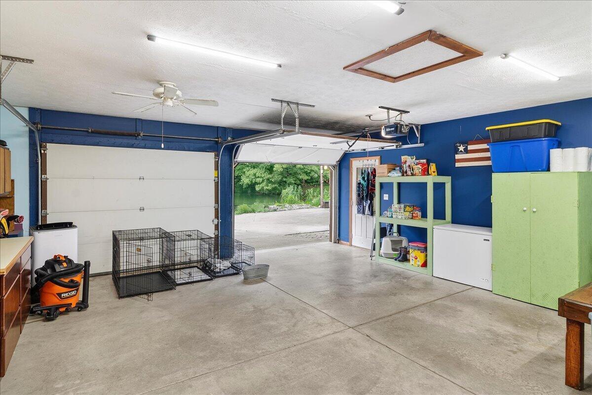 7056 Us Highway 36 Property Photo 39